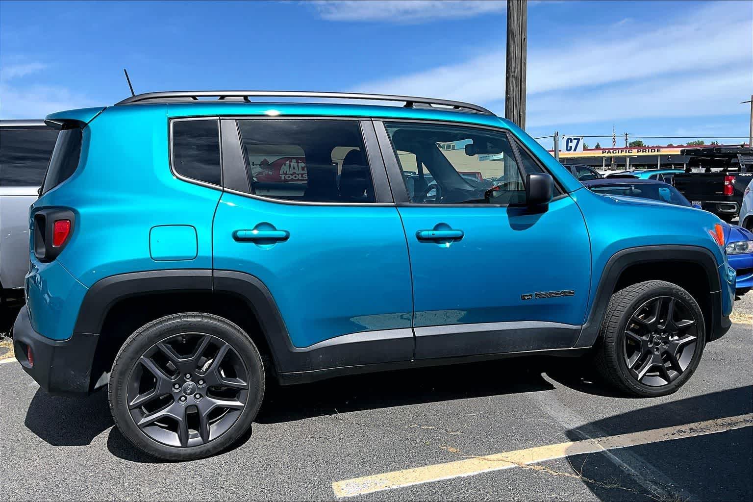 Thumbnail: 2021 Jeep Renegade - 9