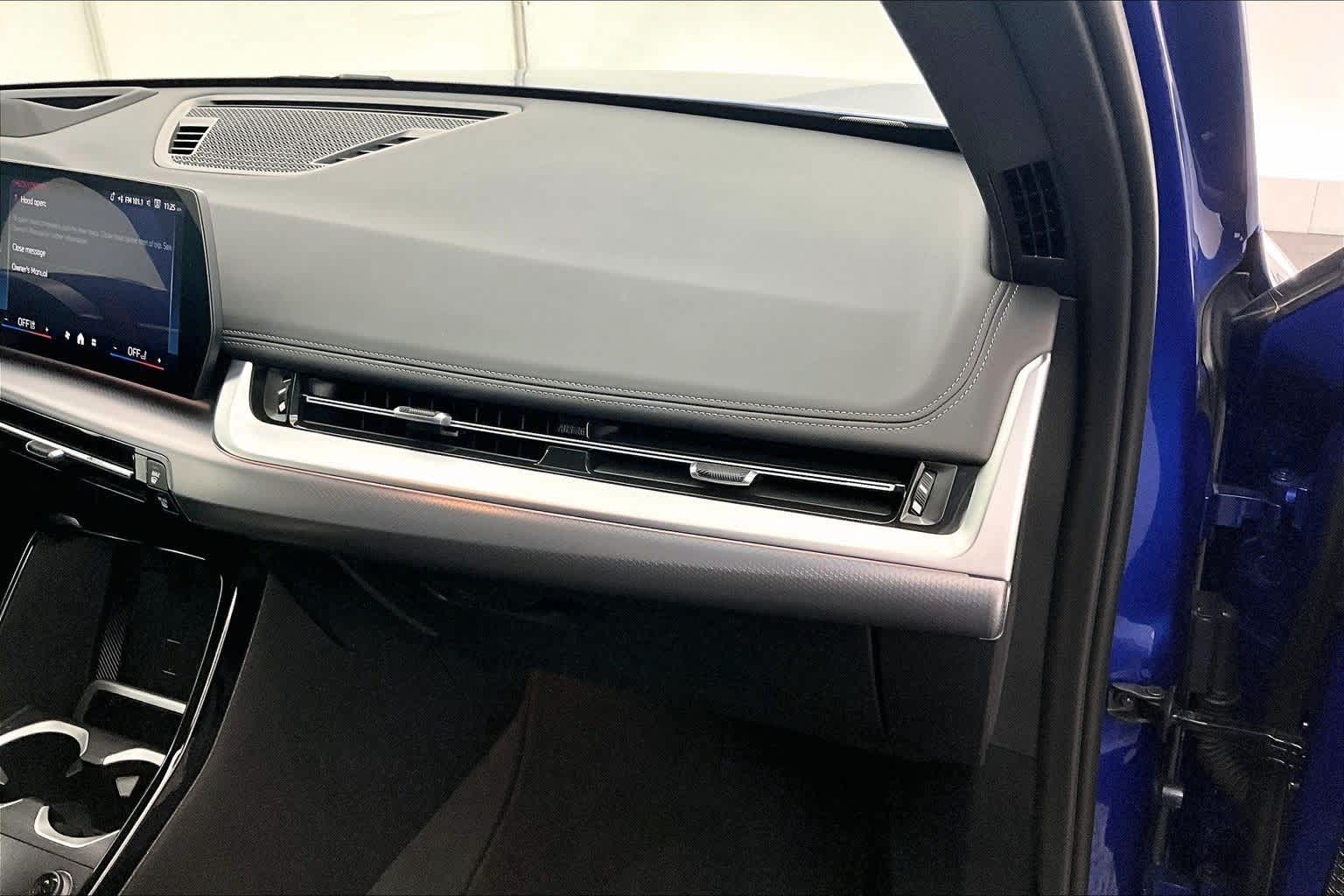 Thumbnail: 2025 BMW X1 - 23