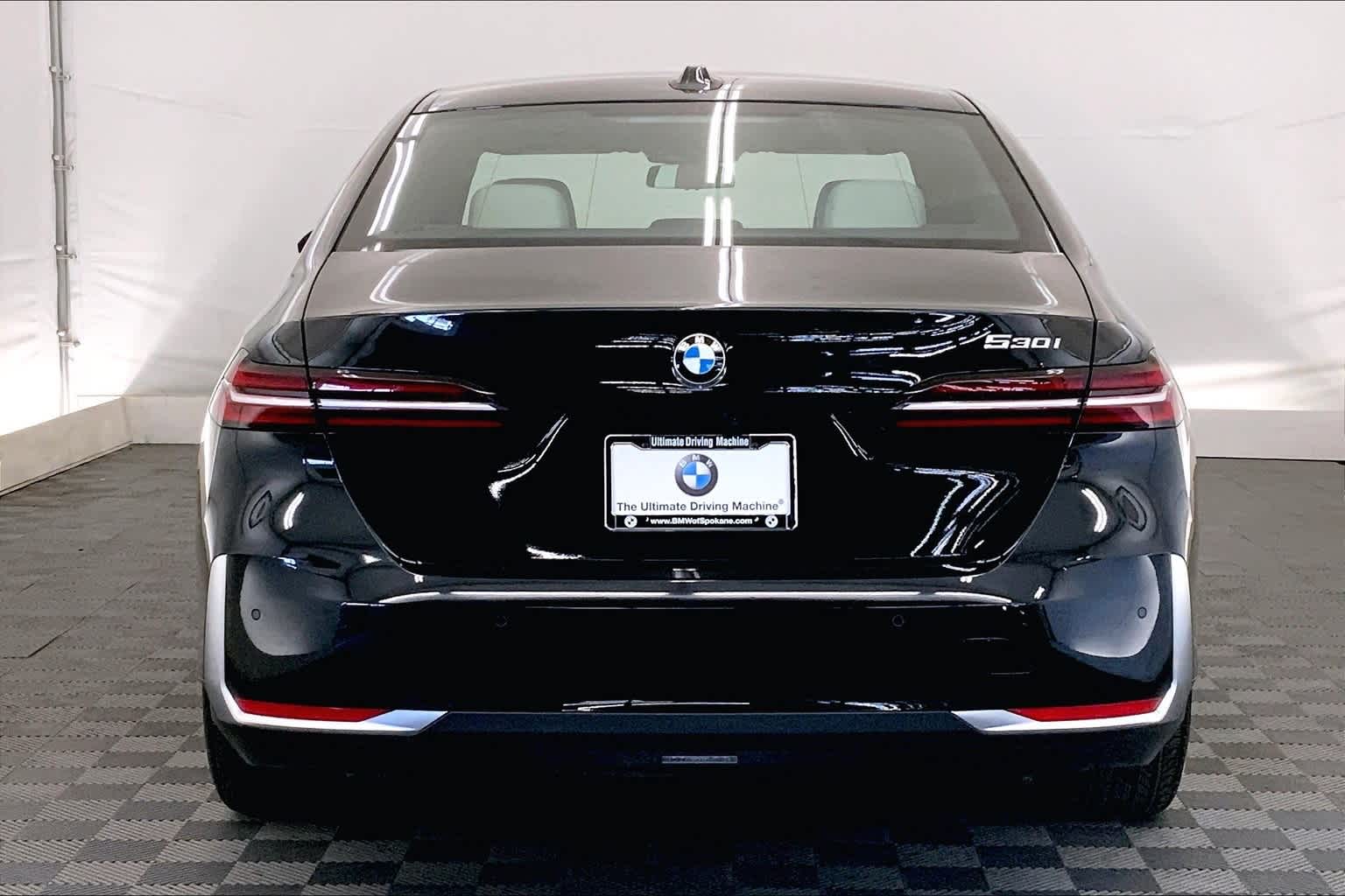 Thumbnail: 2024 BMW 5 Series - 5