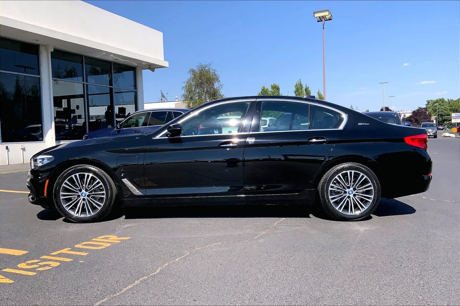 2018 Bmw 530e Sedan photo 2