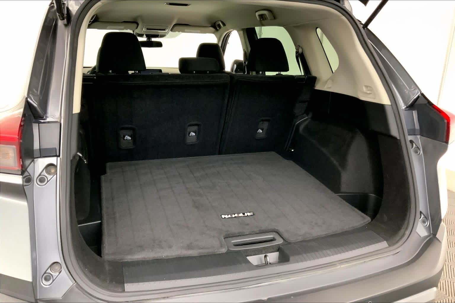 Thumbnail: 2023 Nissan Rogue - 18