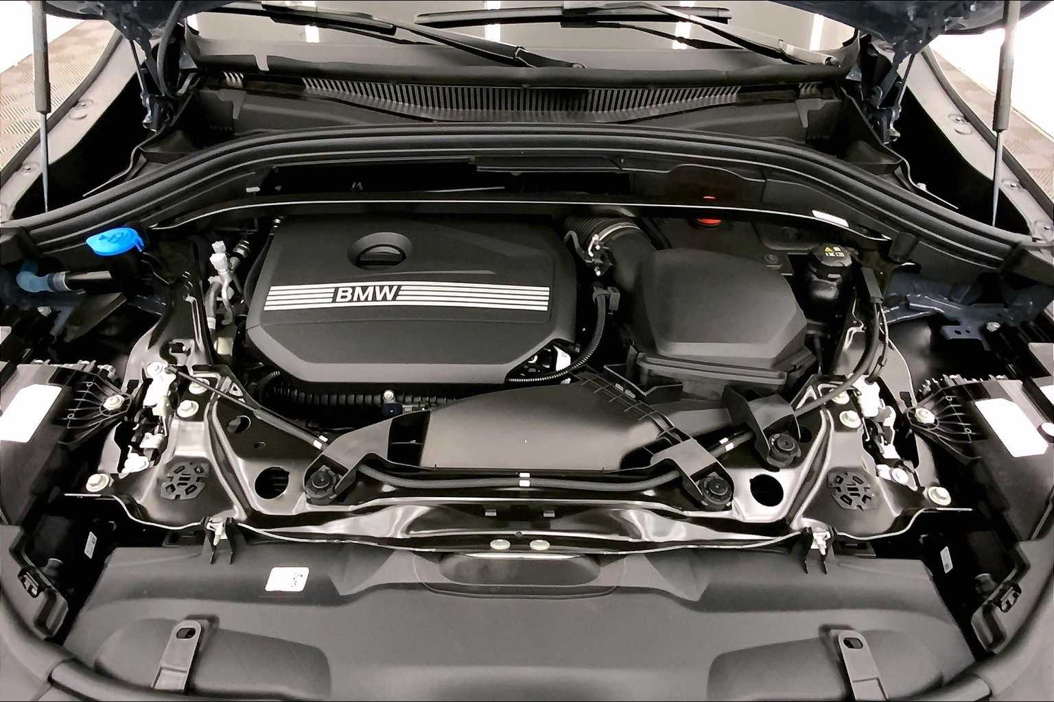 Thumbnail: 2025 BMW X2 - 9