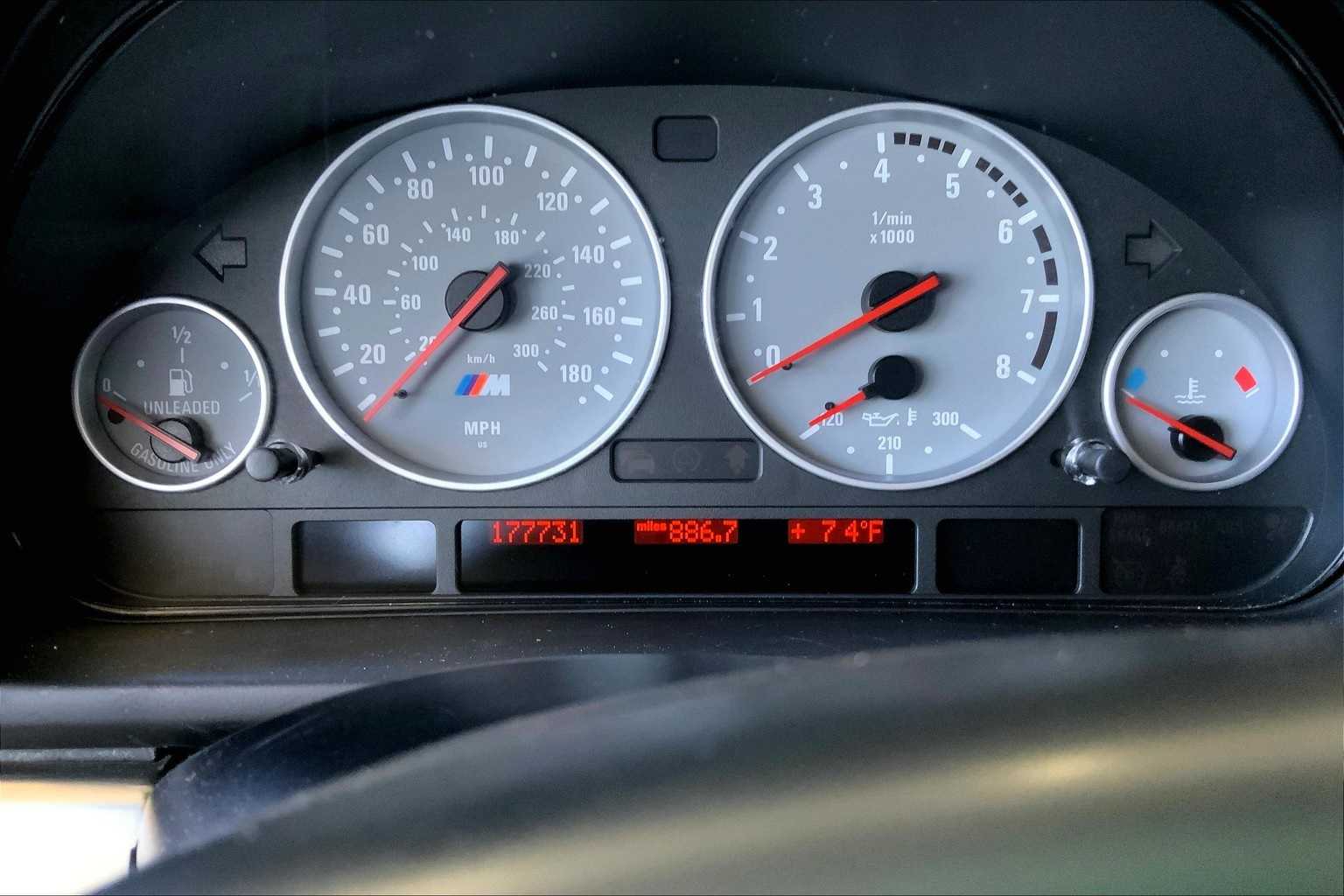 Thumbnail: 2001 BMW M5 - 17