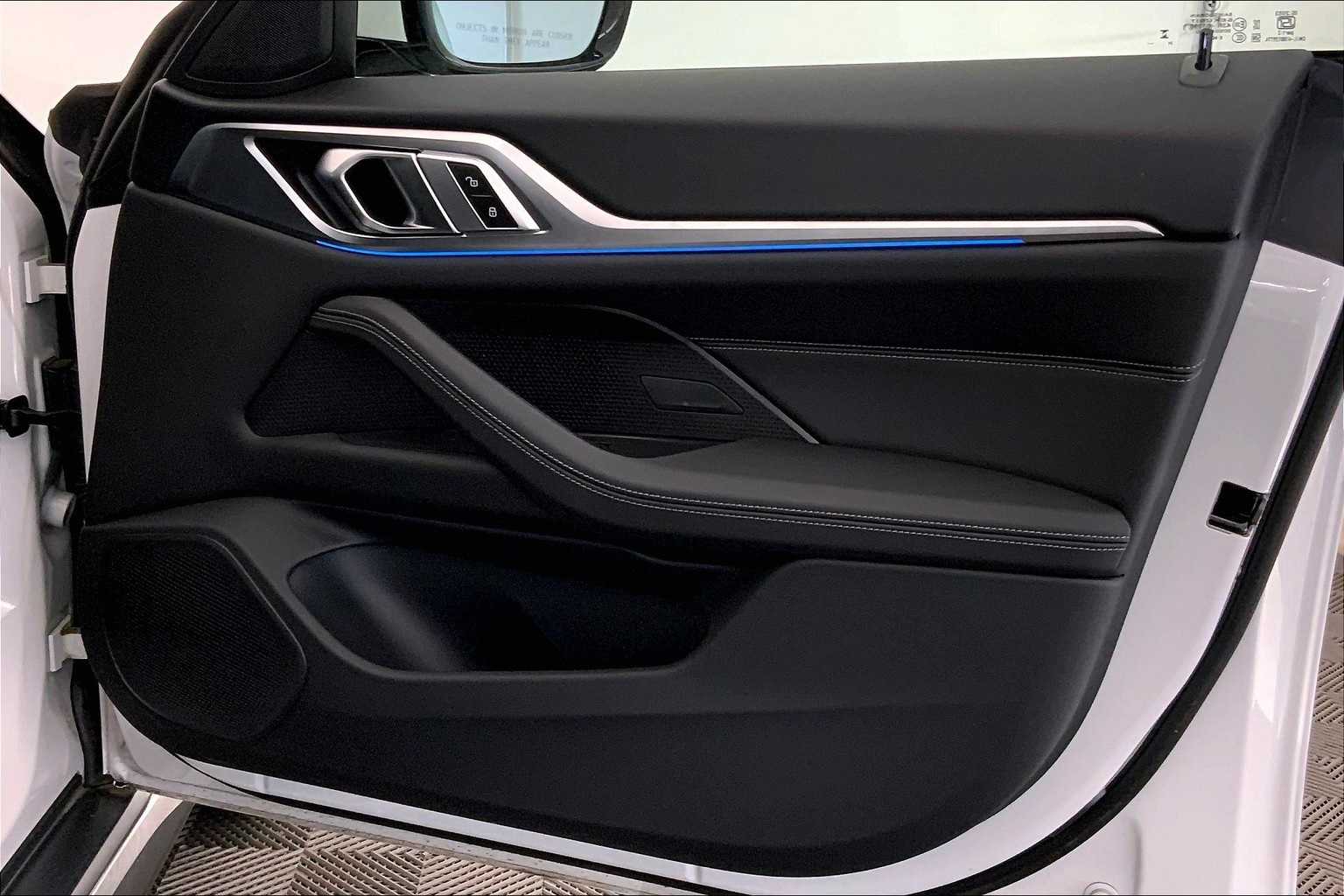 Thumbnail: 2025 BMW i4 - 28