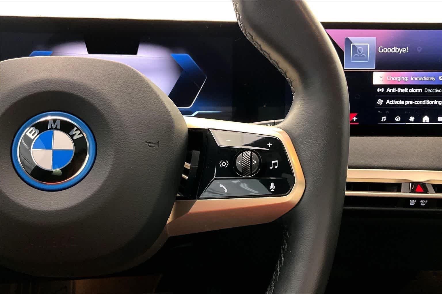 Thumbnail: 2025 BMW iX - 24