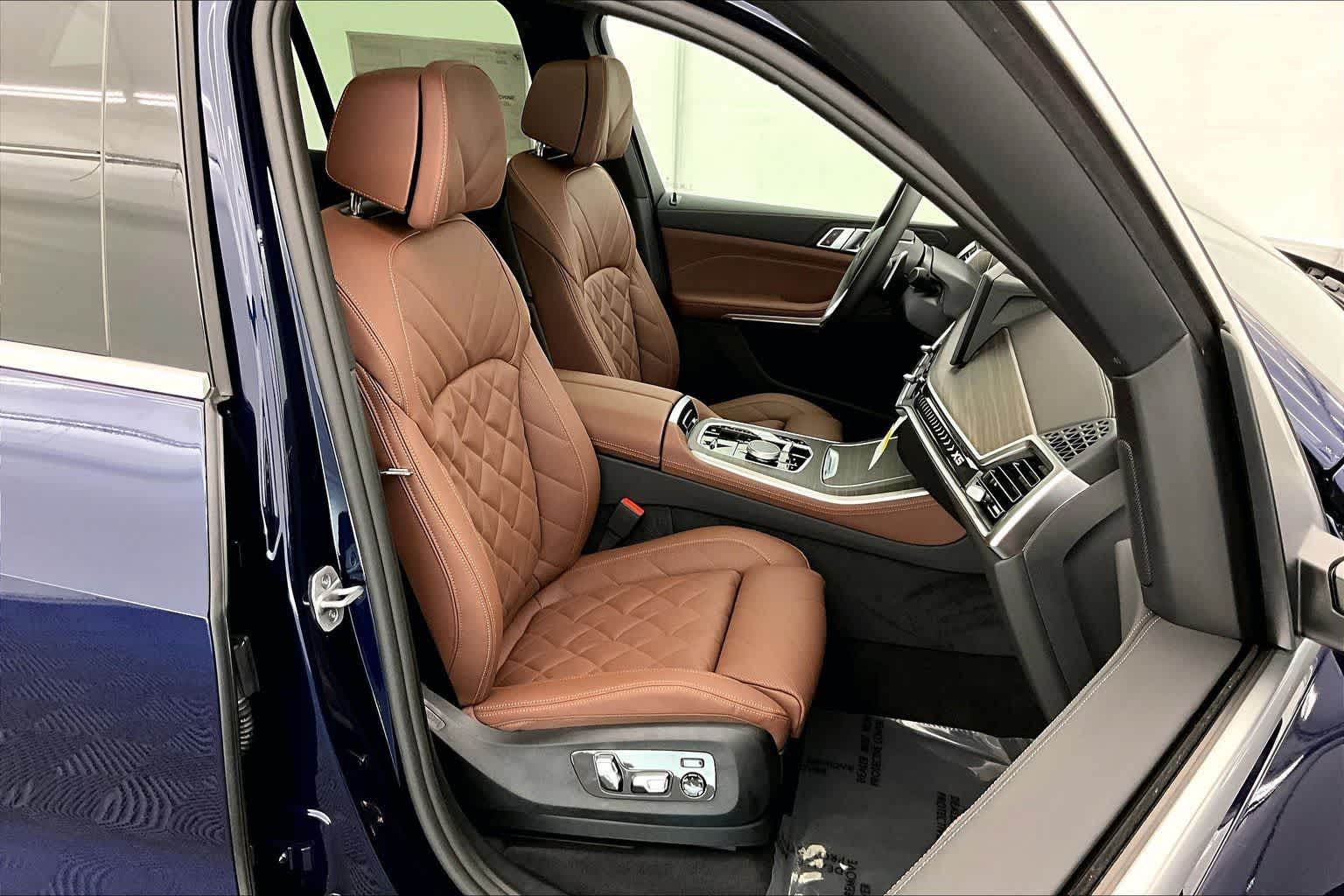 Thumbnail: 2026 BMW X5 - 14