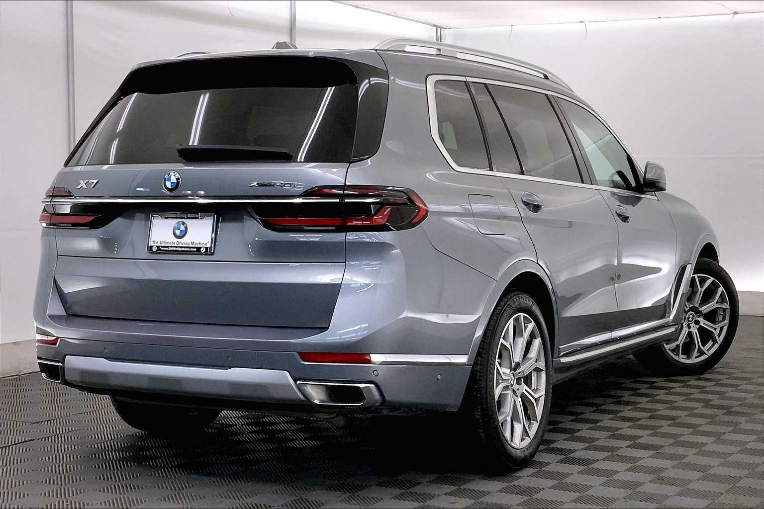 Thumbnail: 2024 BMW X7 - 22