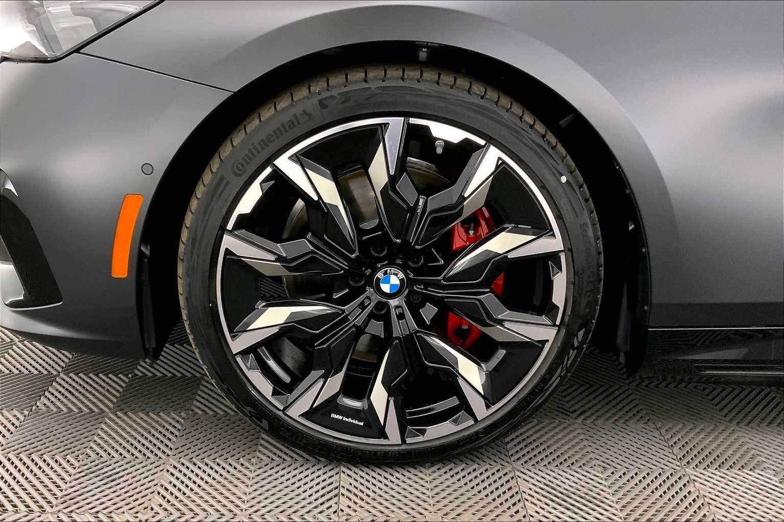 Thumbnail: 2025 BMW i5 - 8