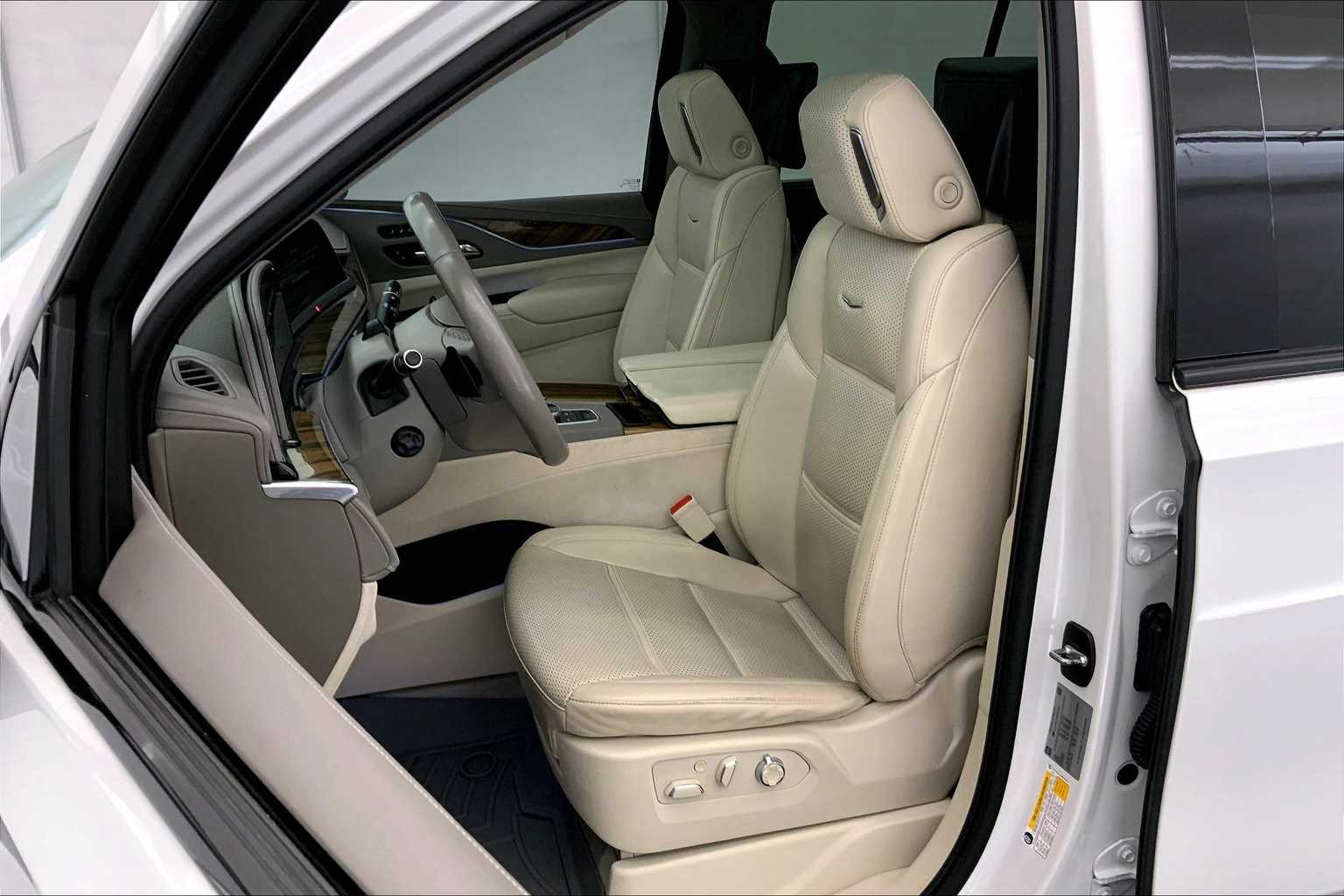 Thumbnail: 2021 Cadillac Escalade - 11