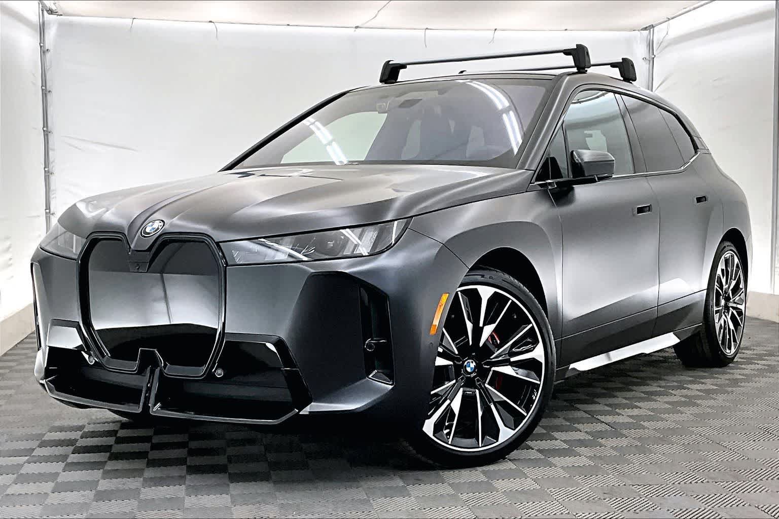 Thumbnail: 2026 BMW iX - 1