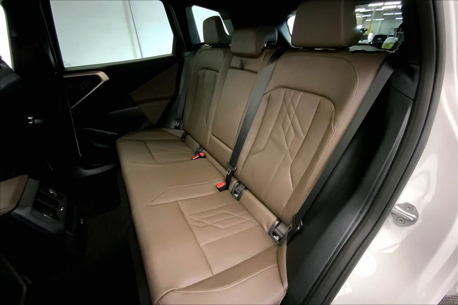 Thumbnail: 2025 BMW X3 - 13