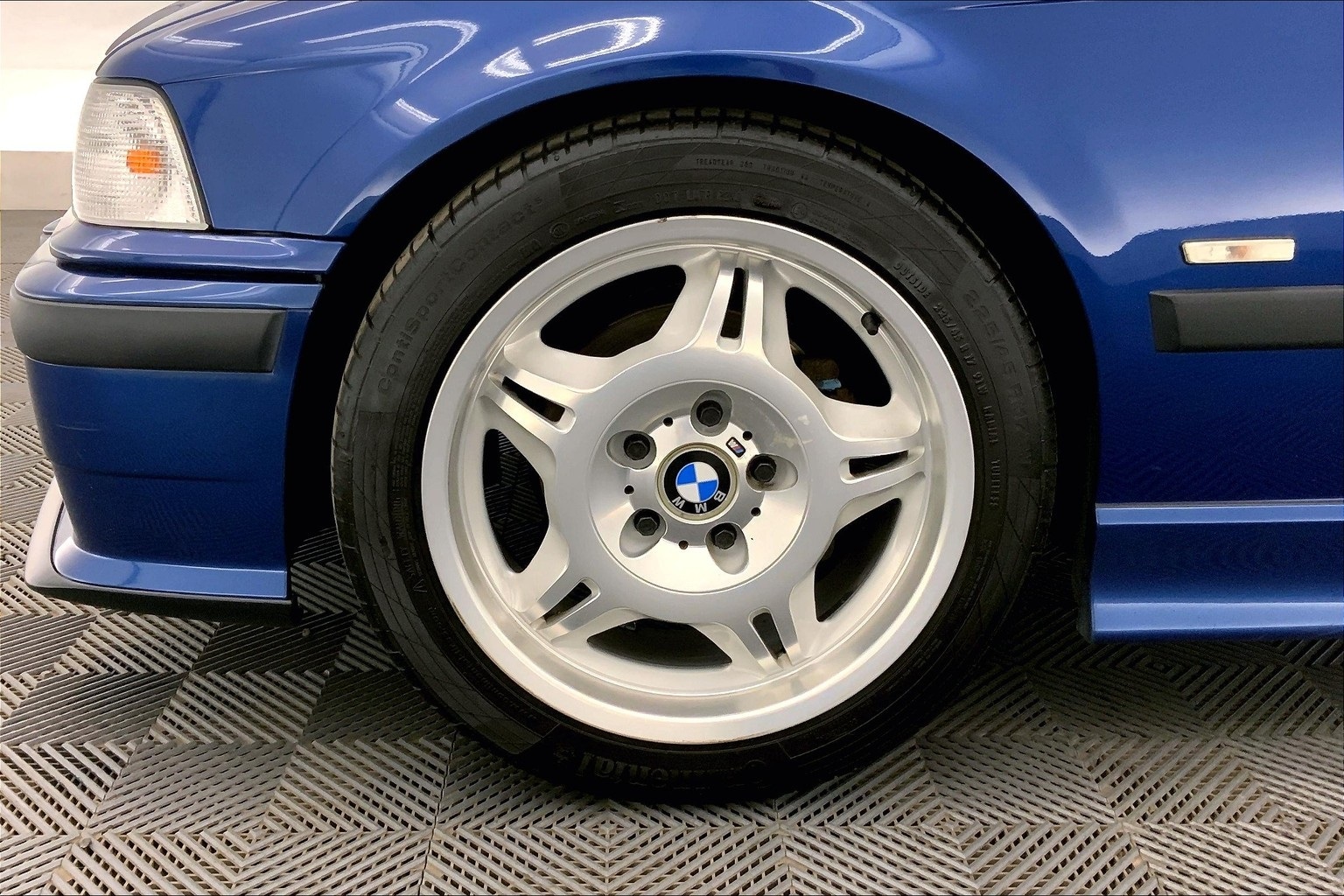 Thumbnail: 1999 BMW 3 Series - 8