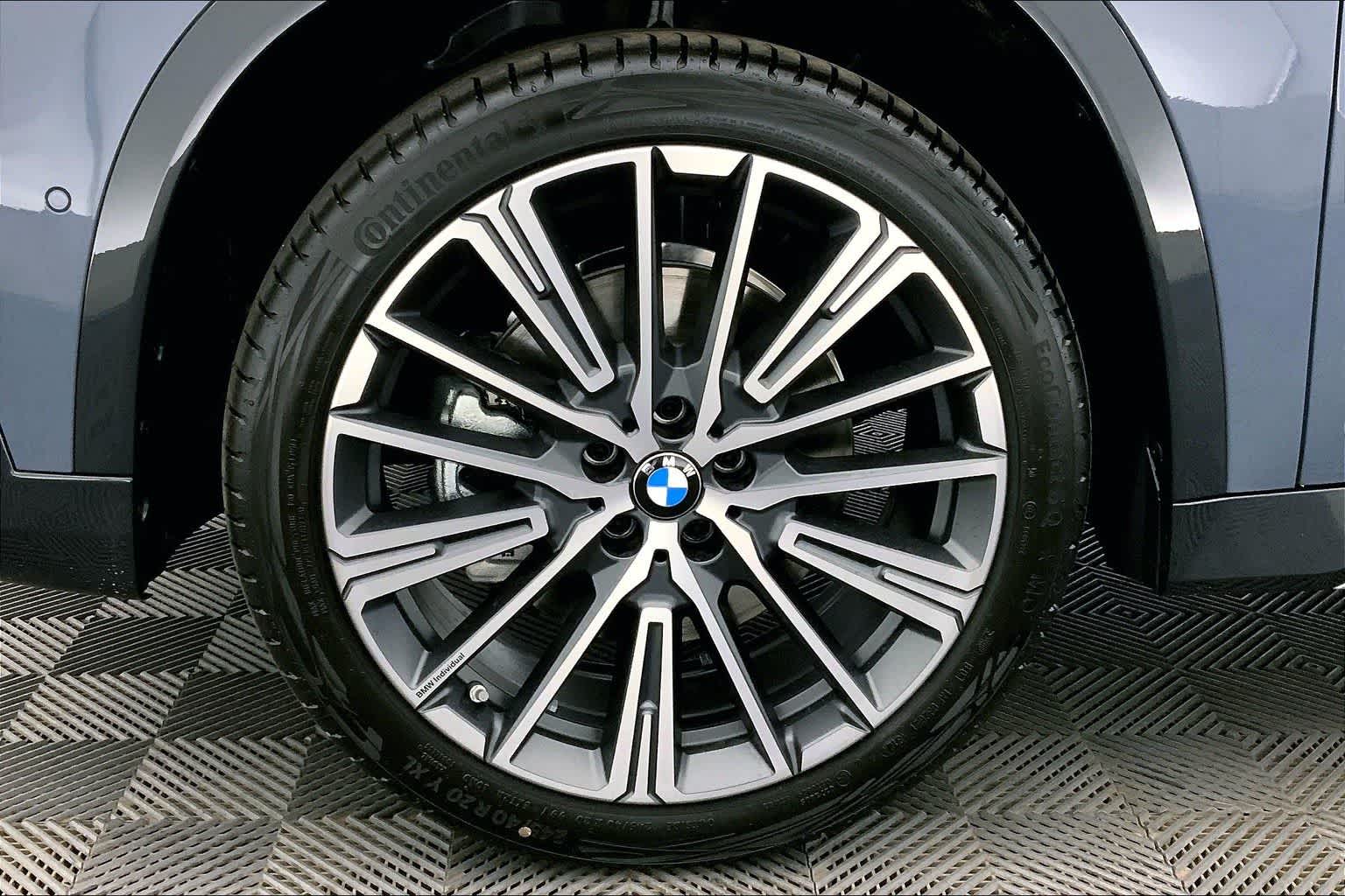 Thumbnail: 2025 BMW X1 - 8