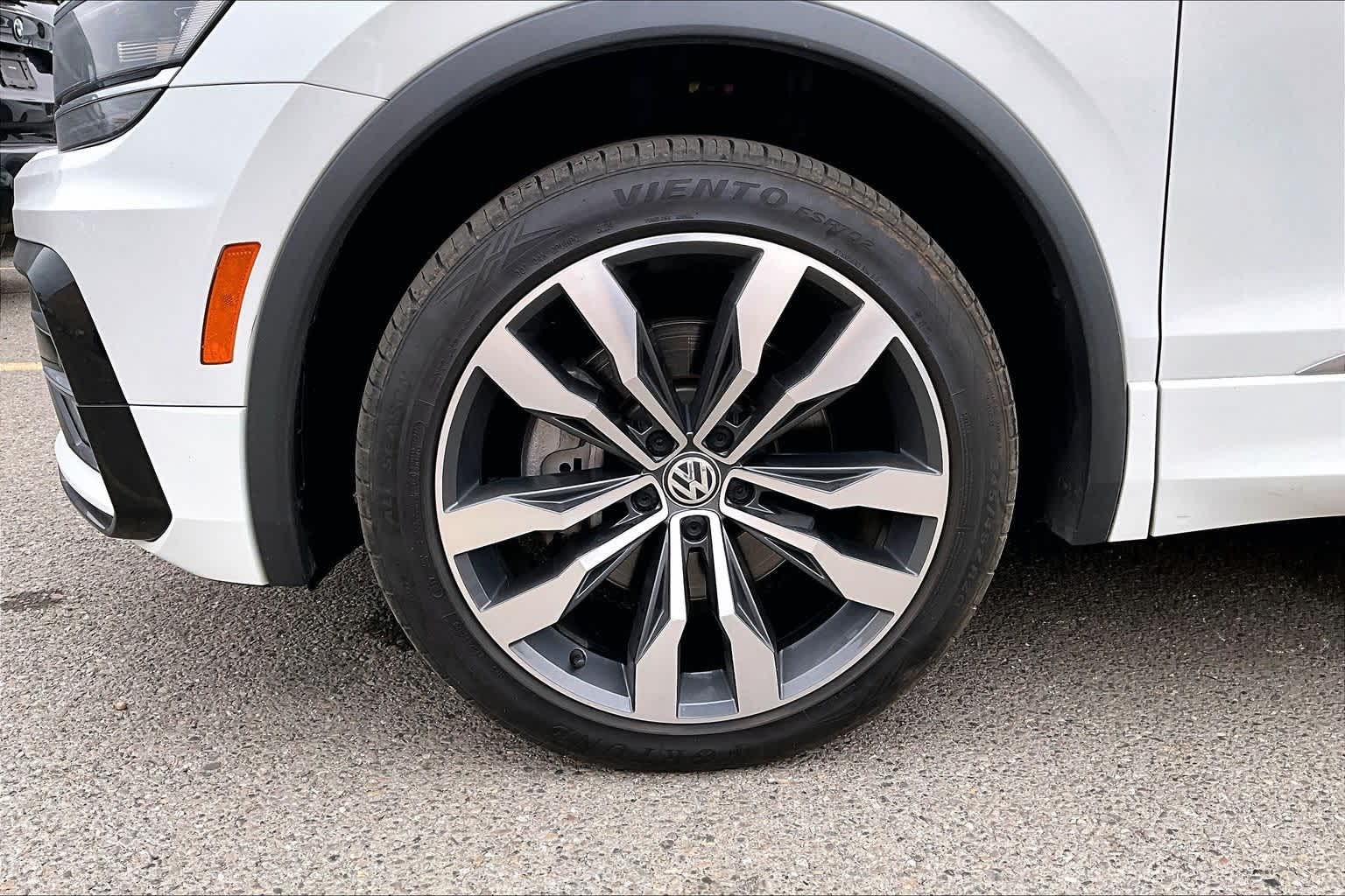 Thumbnail: 2020 Volkswagen Tiguan - 8