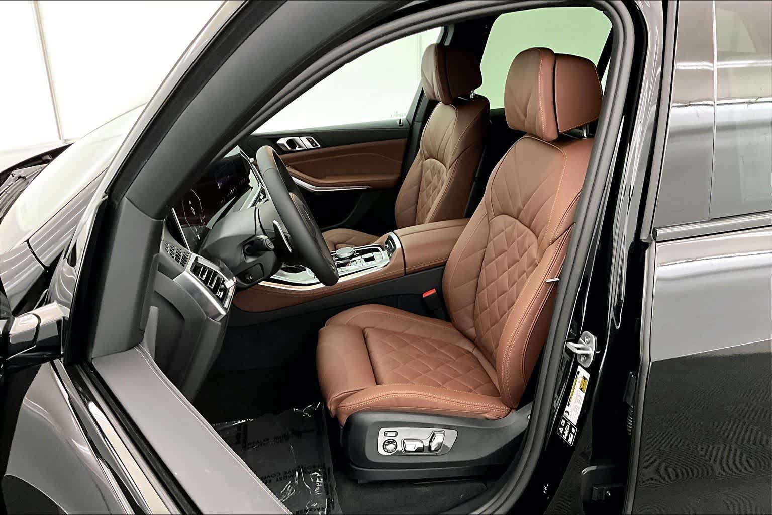 Thumbnail: 2026 BMW X5 - 11