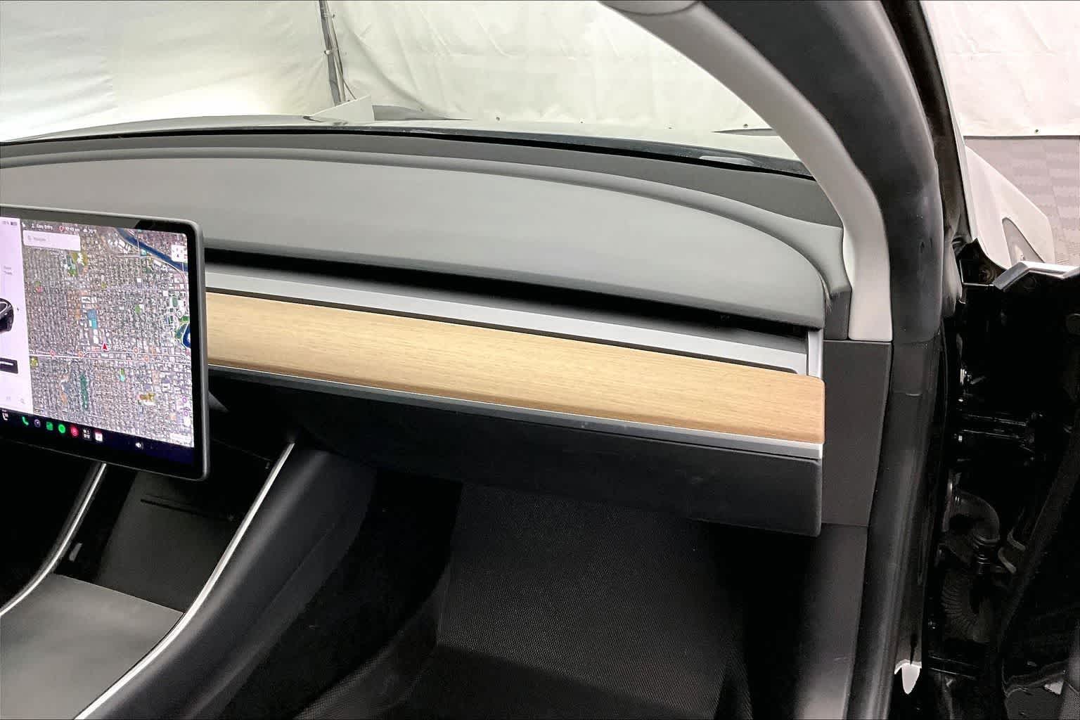 Thumbnail: 2019 Tesla Model 3 - 23