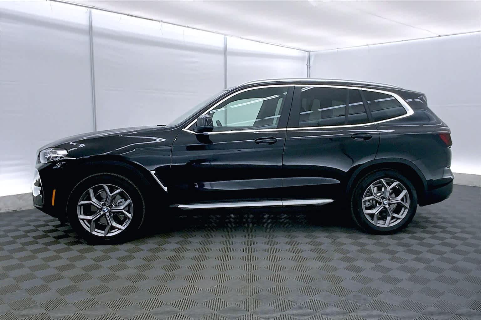 Thumbnail: 2023 BMW X3 - 3