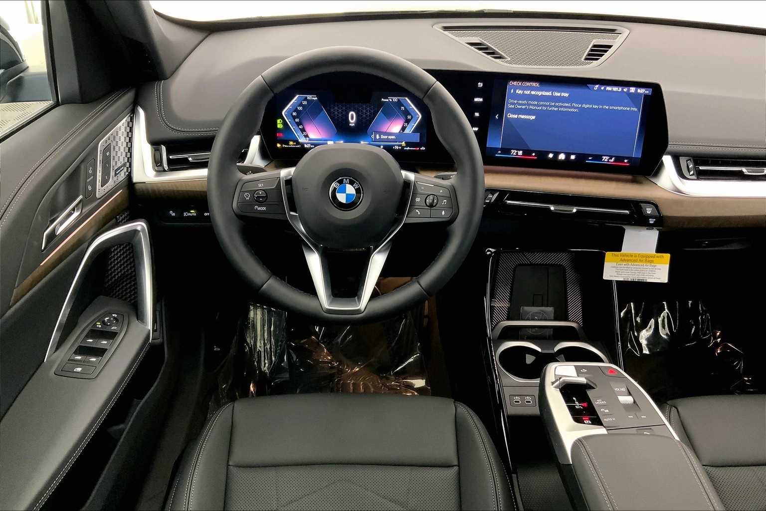 Thumbnail: 2025 BMW X1 - 15