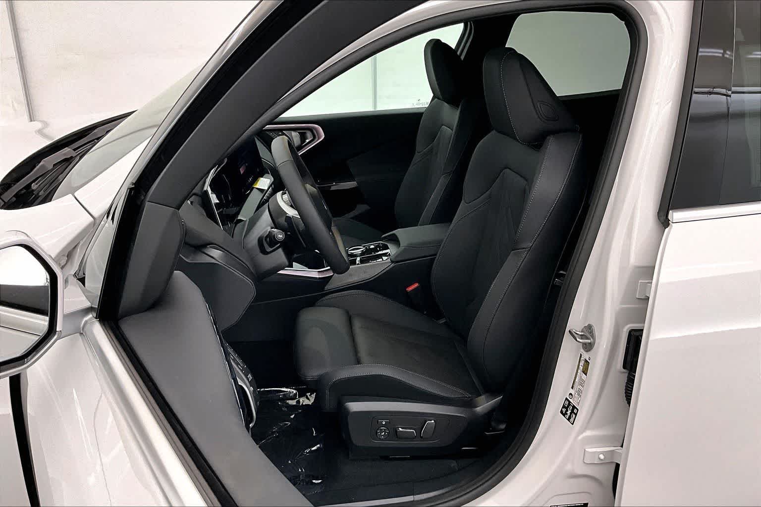 Thumbnail: 2026 BMW X3 - 11