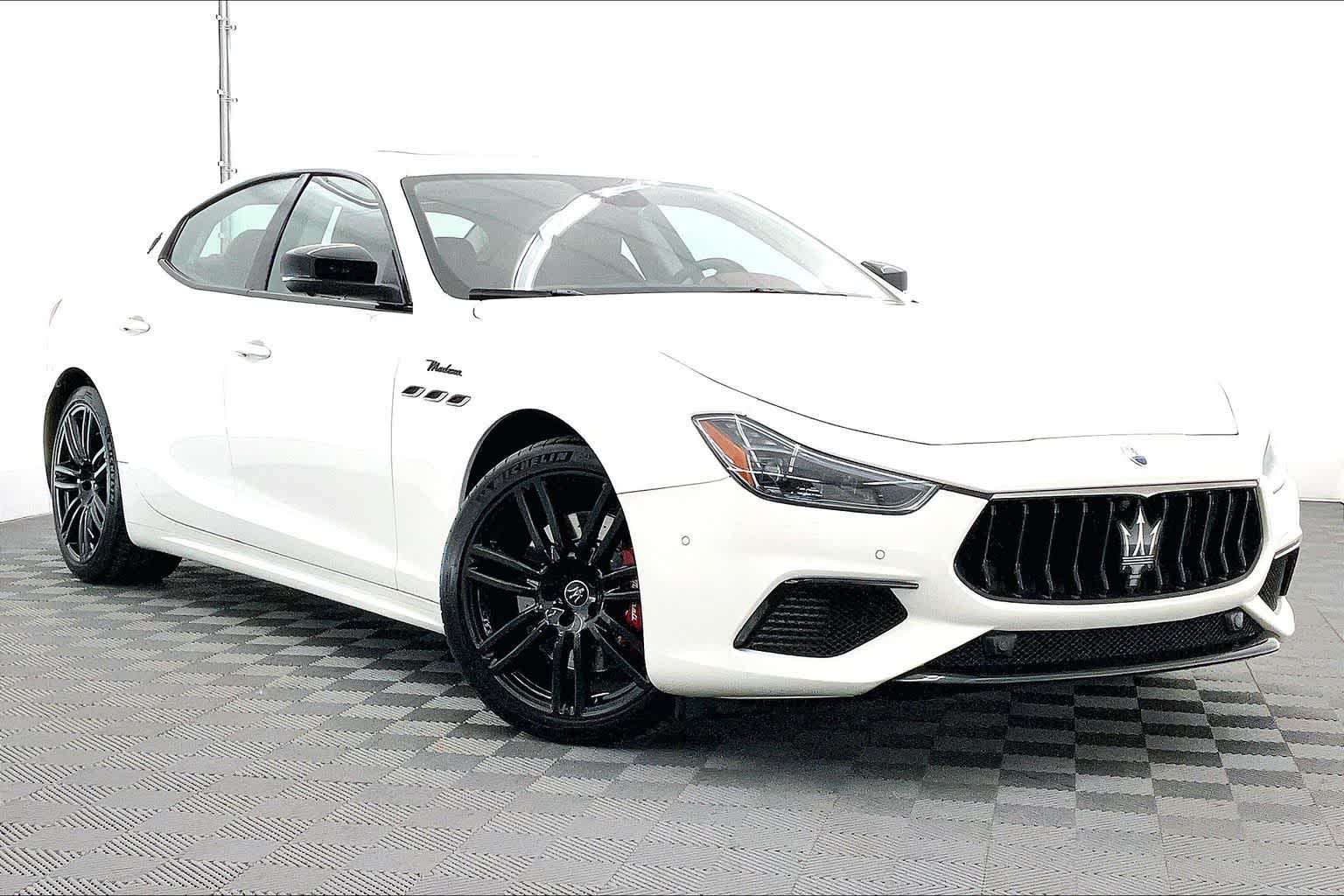 Thumbnail: 2023 Maserati Ghibli - 21