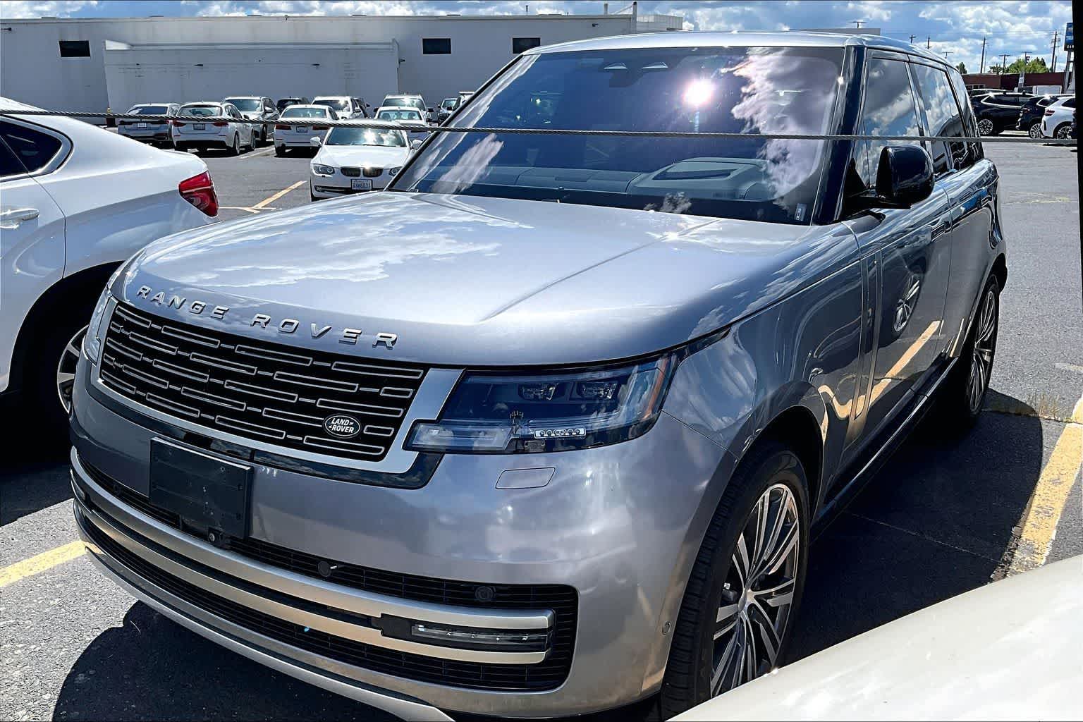 Thumbnail: 2023 Land Rover Range Rover - 1