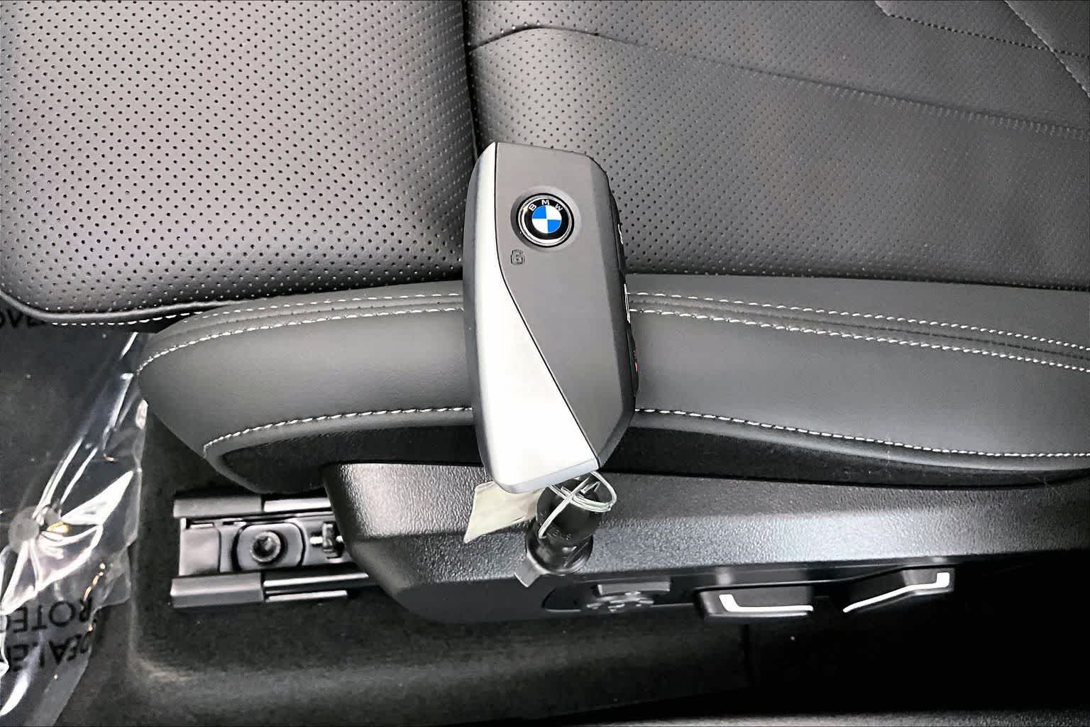 Thumbnail: 2026 BMW X3 - 20