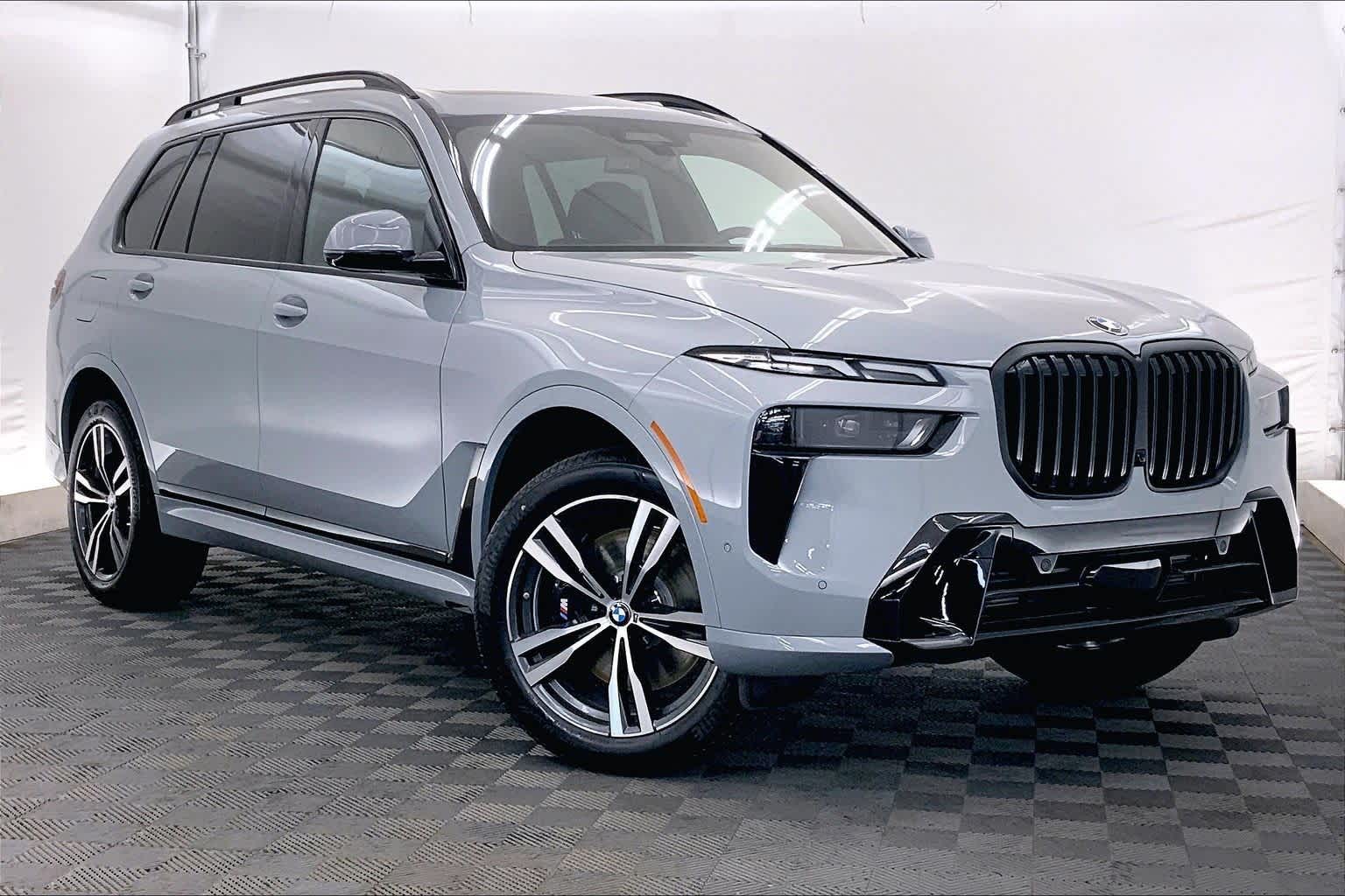 Thumbnail: 2026 BMW X7 - 21
