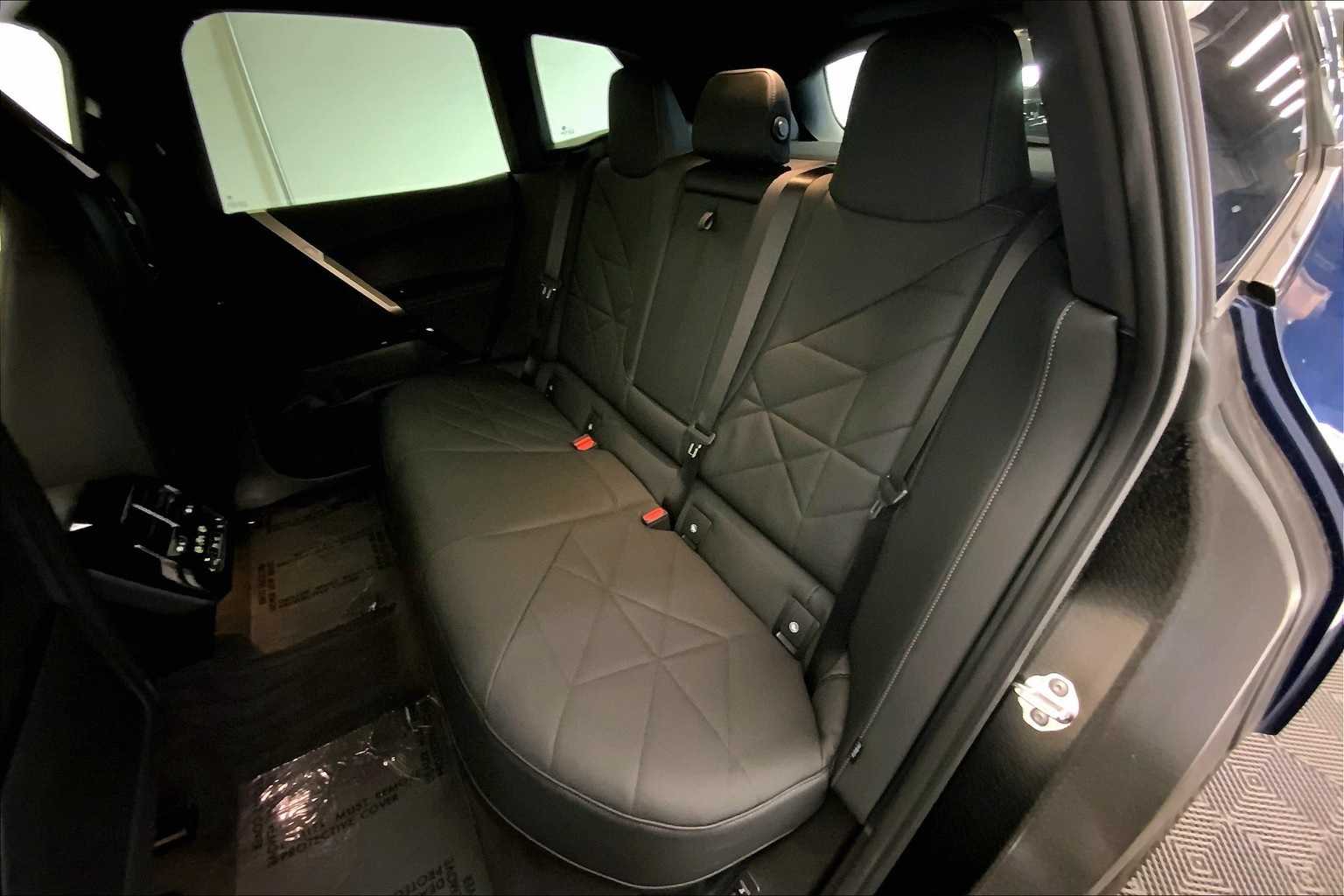 Thumbnail: 2025 BMW iX - 13