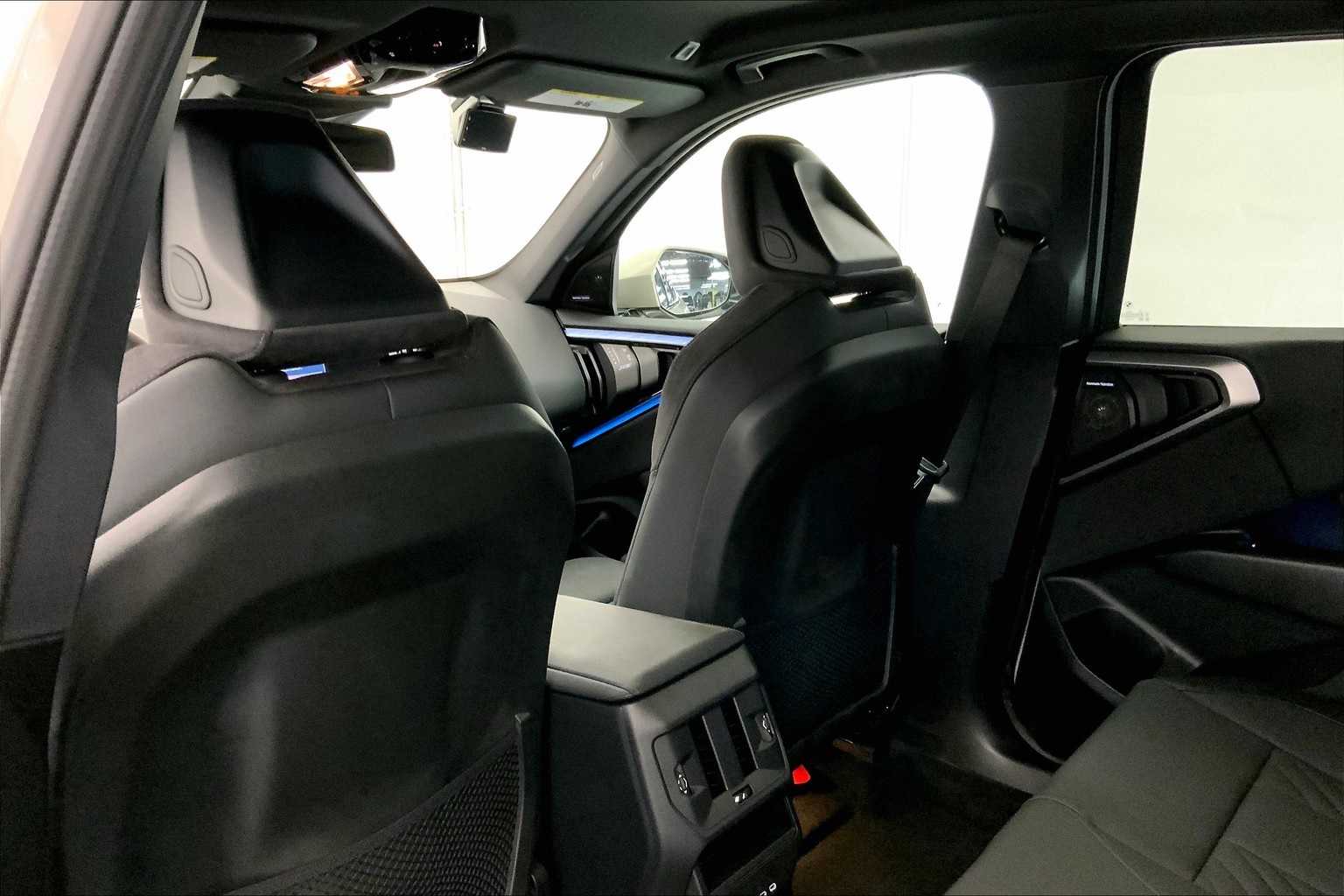 2025 BMW X3 3.0i 12