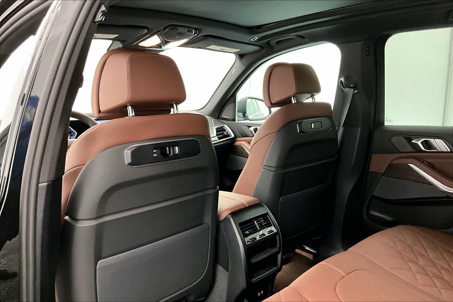 Thumbnail: 2026 BMW X5 - 12
