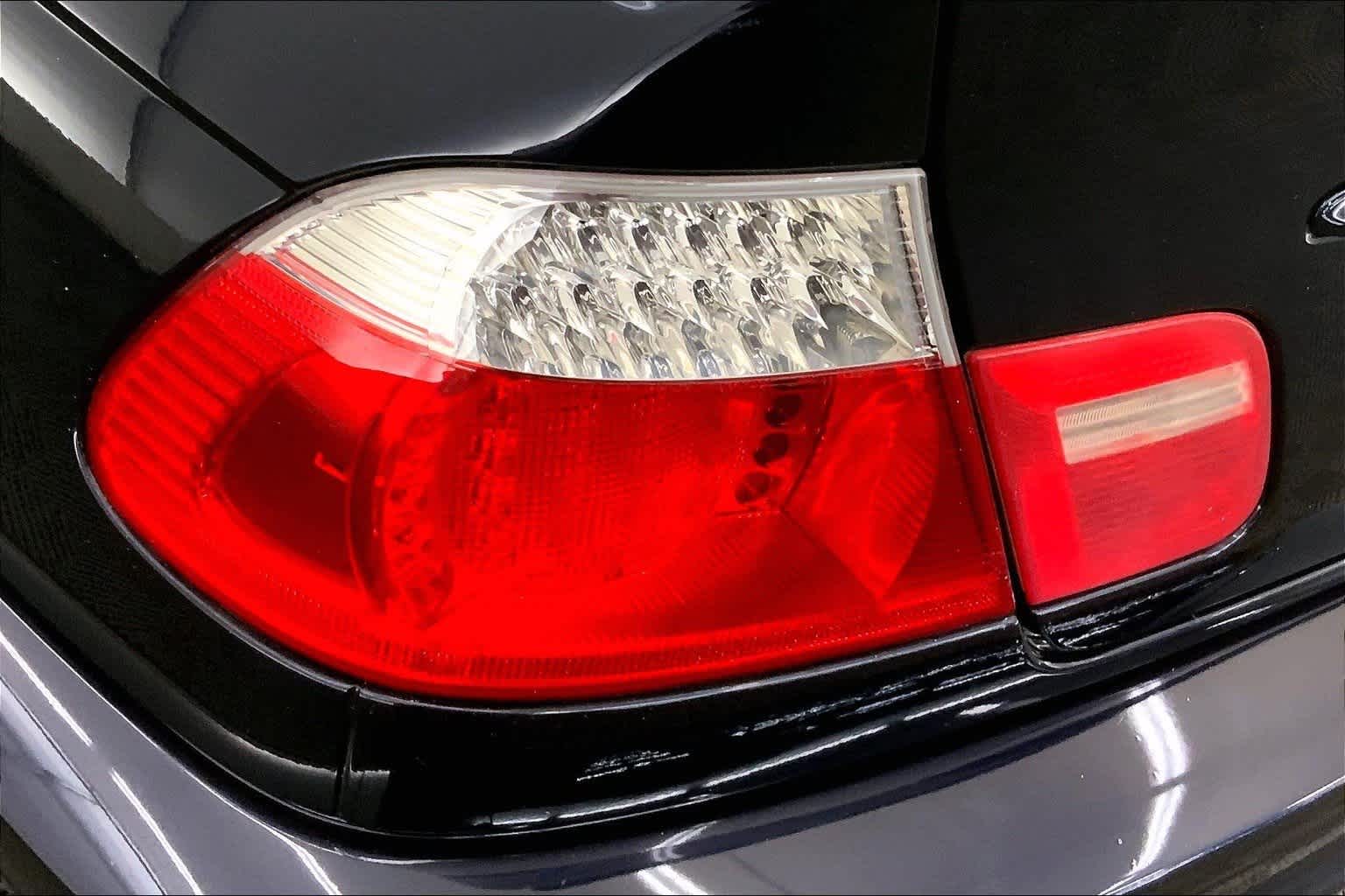 Thumbnail: 2004 BMW M3 - 31