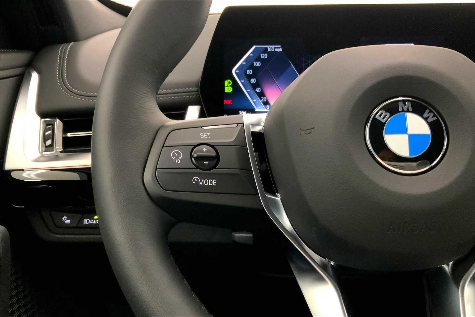 Thumbnail: 2025 BMW X1 - 24