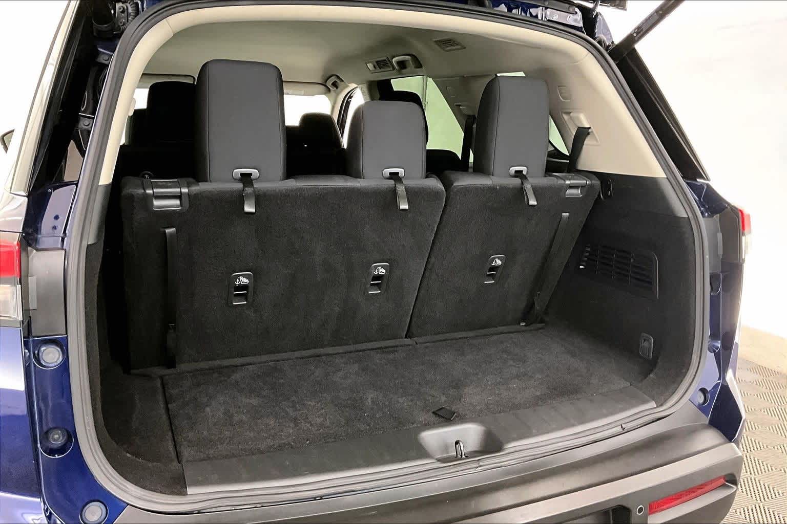 Thumbnail: 2025 Nissan Pathfinder - 18