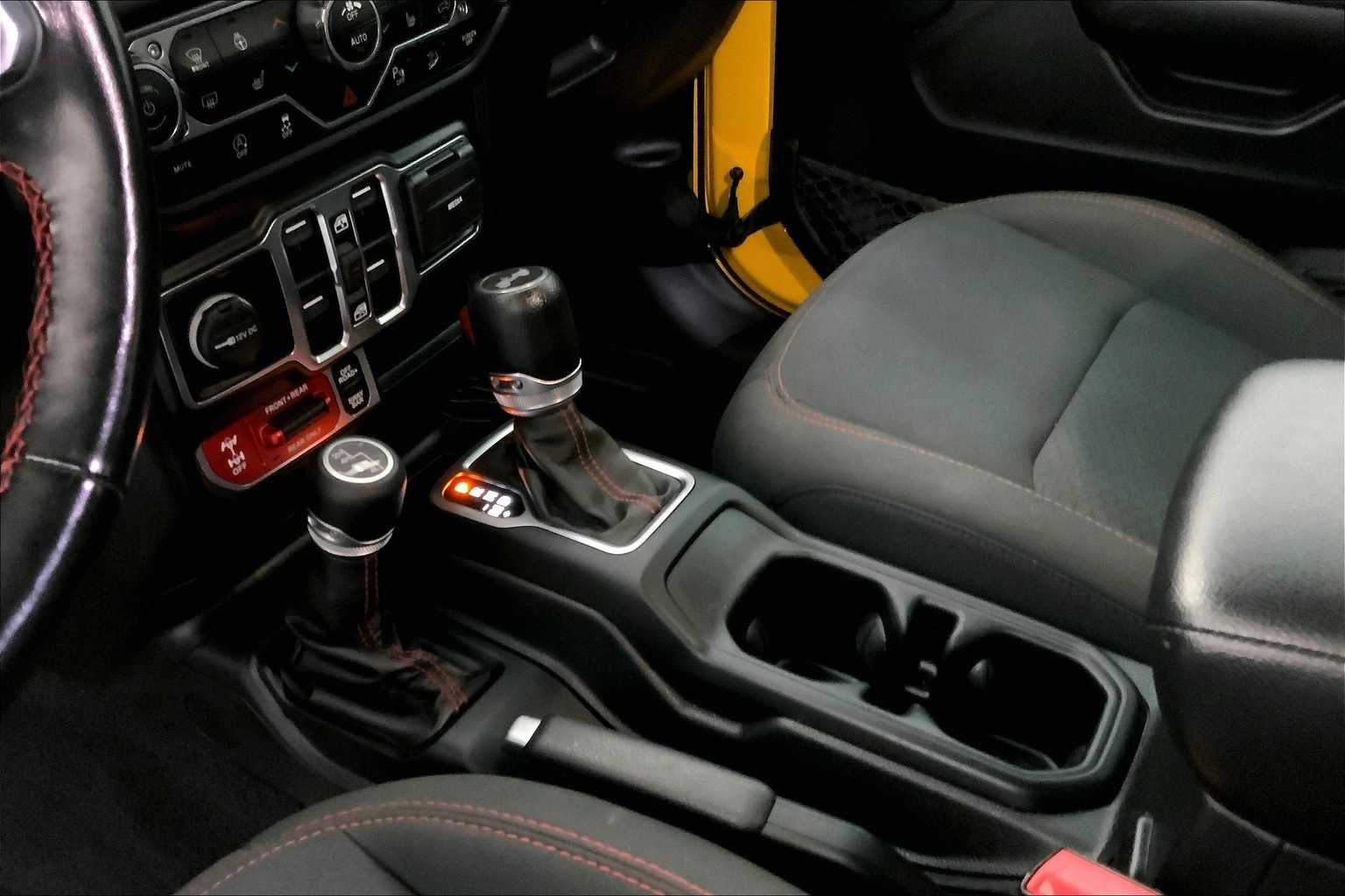 Thumbnail: 2021 Jeep Wrangler - 16