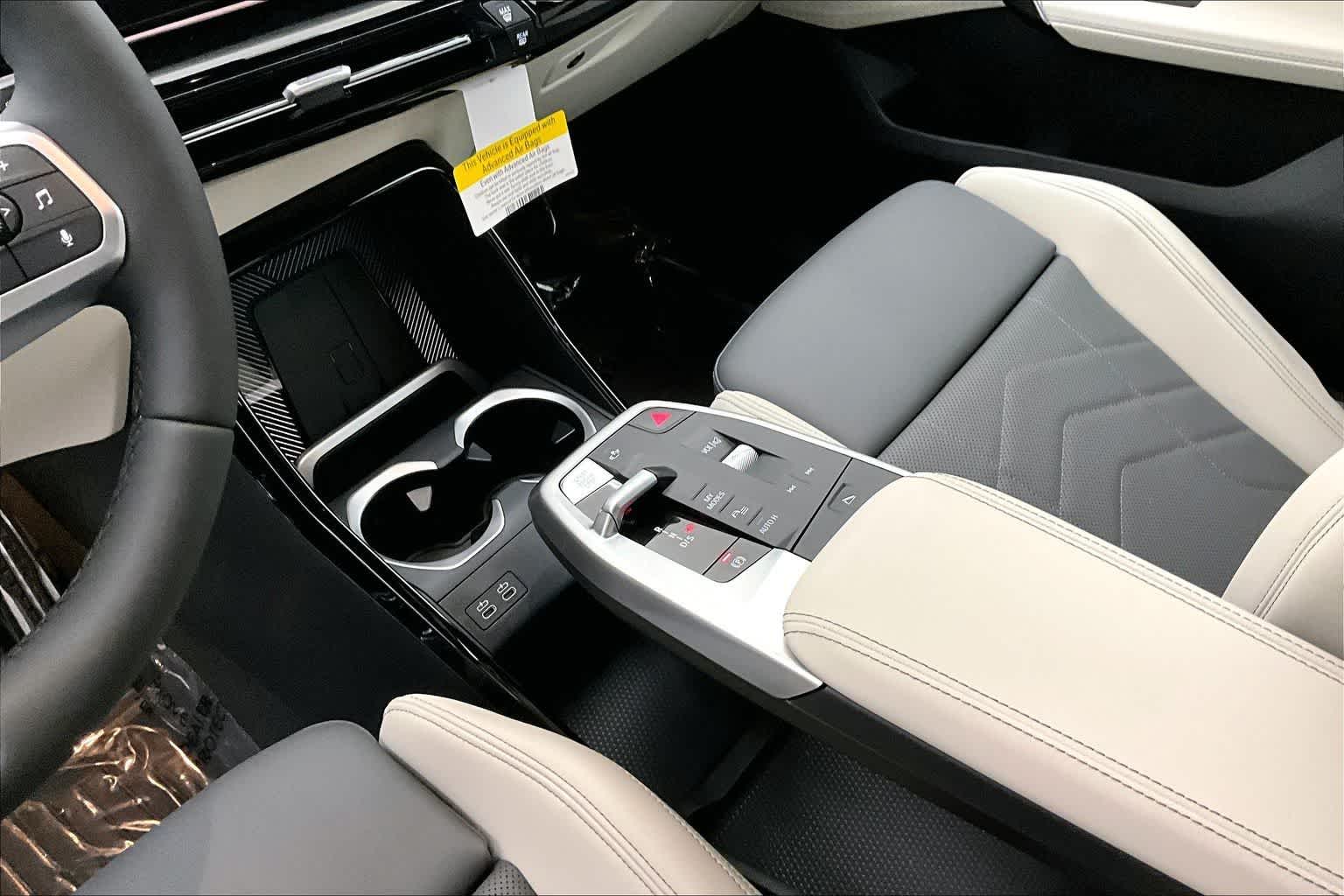 Thumbnail: 2026 BMW X1 - 17