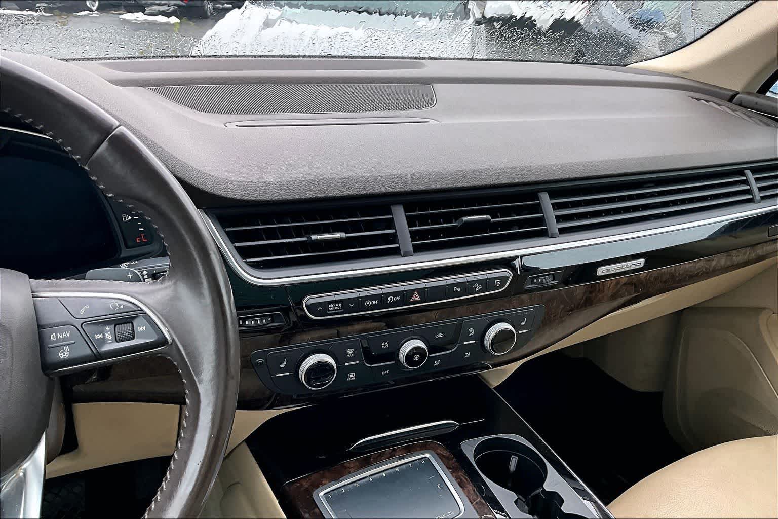 Thumbnail: 2017 Audi Q7 - 16