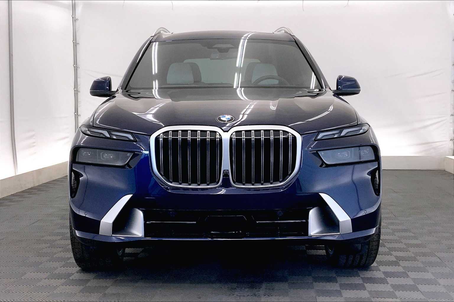 Thumbnail: 2026 BMW X7 - 6