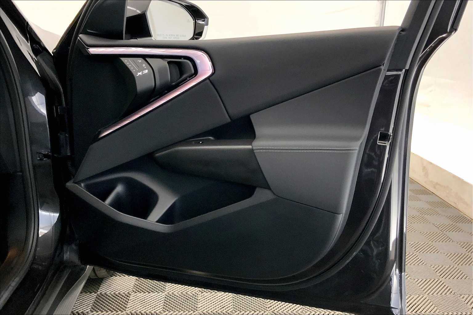 Thumbnail: 2025 BMW X3 - 28