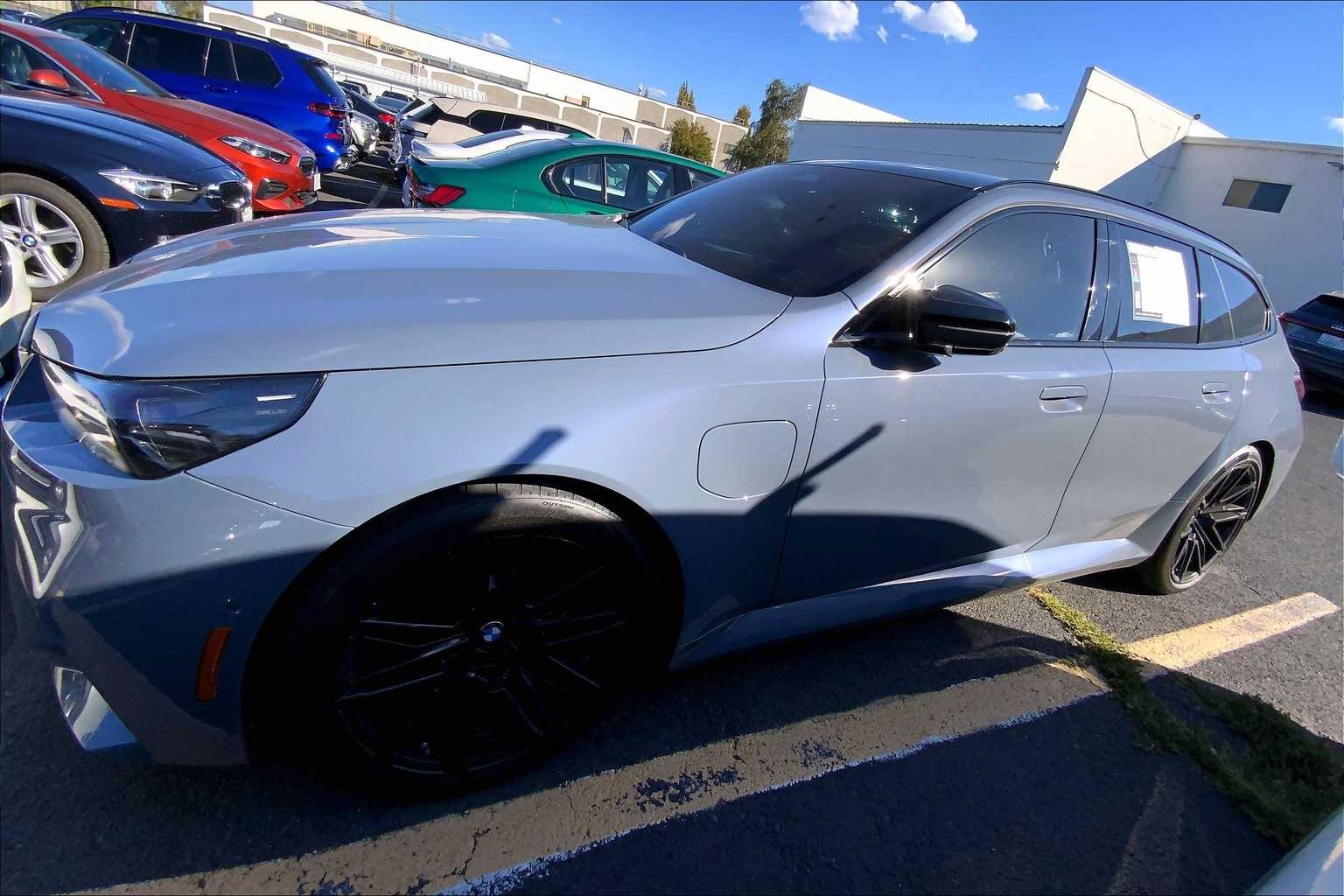 2025 Bmw M5 5 Touring Sedan photo 3