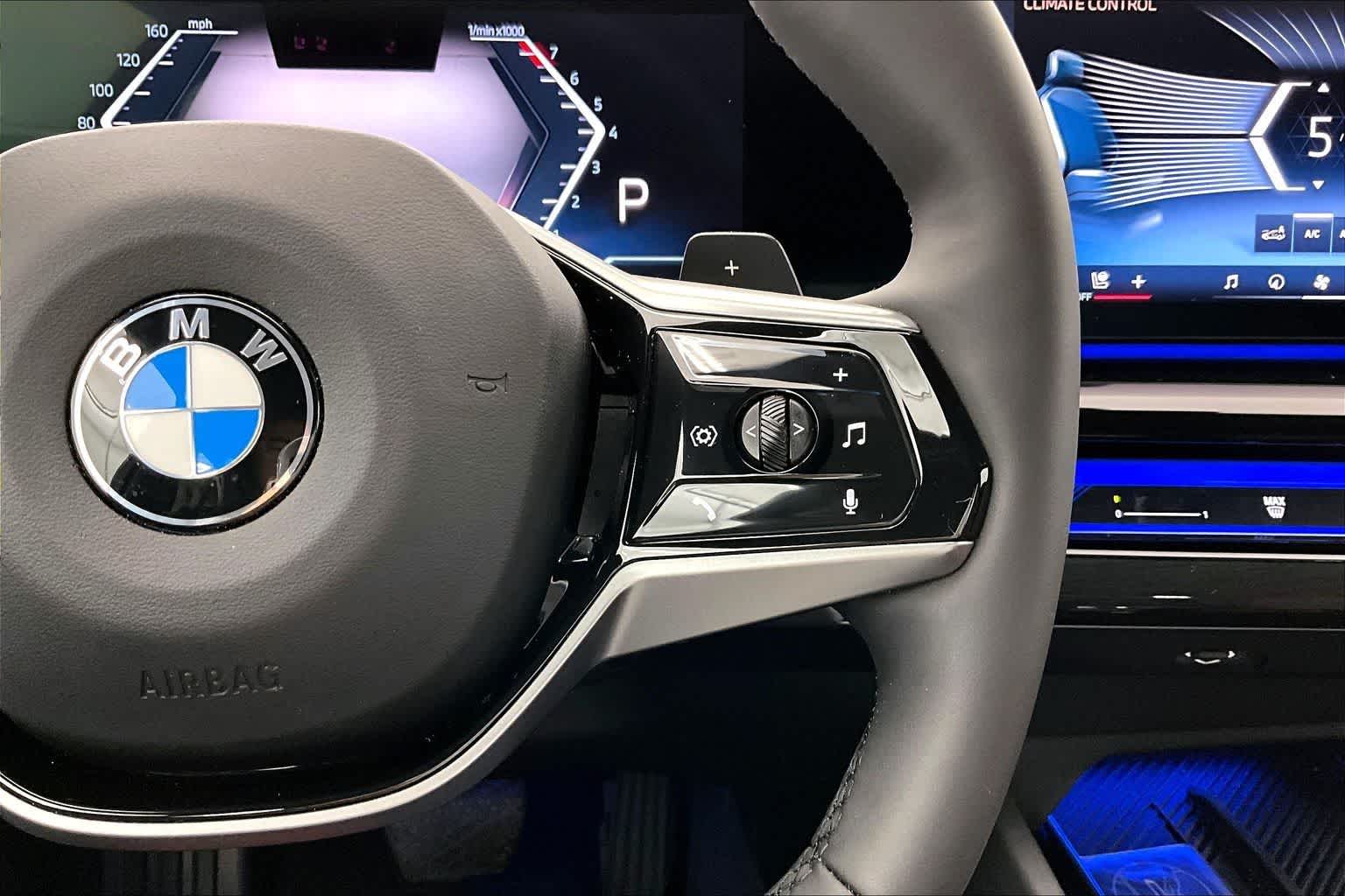 Thumbnail: 2026 BMW 5 Series - 25