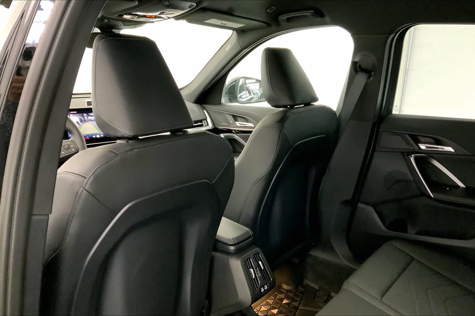 Thumbnail: 2025 BMW X1 - 12