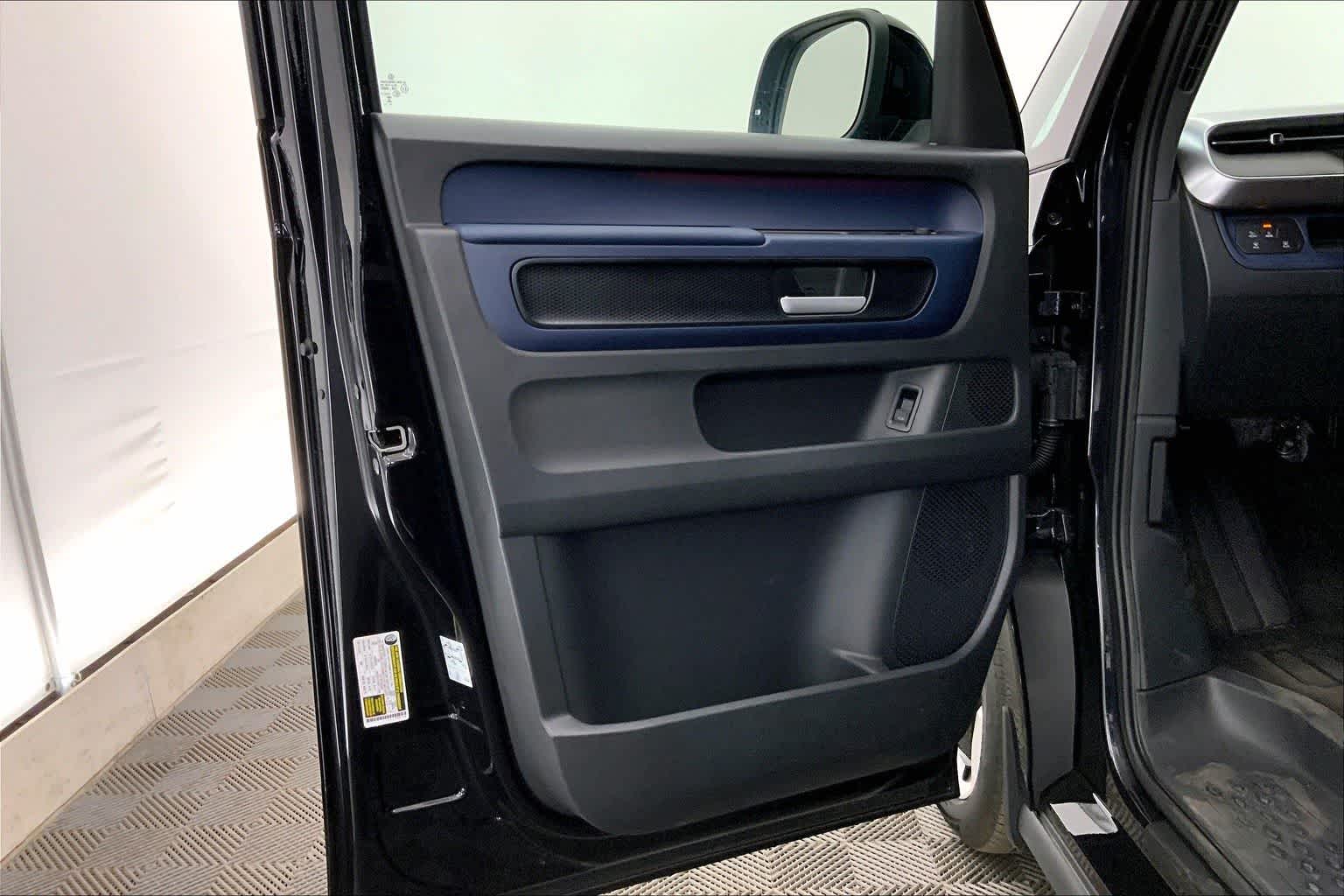 Thumbnail: 2025 Volkswagen ID.Buzz - 27