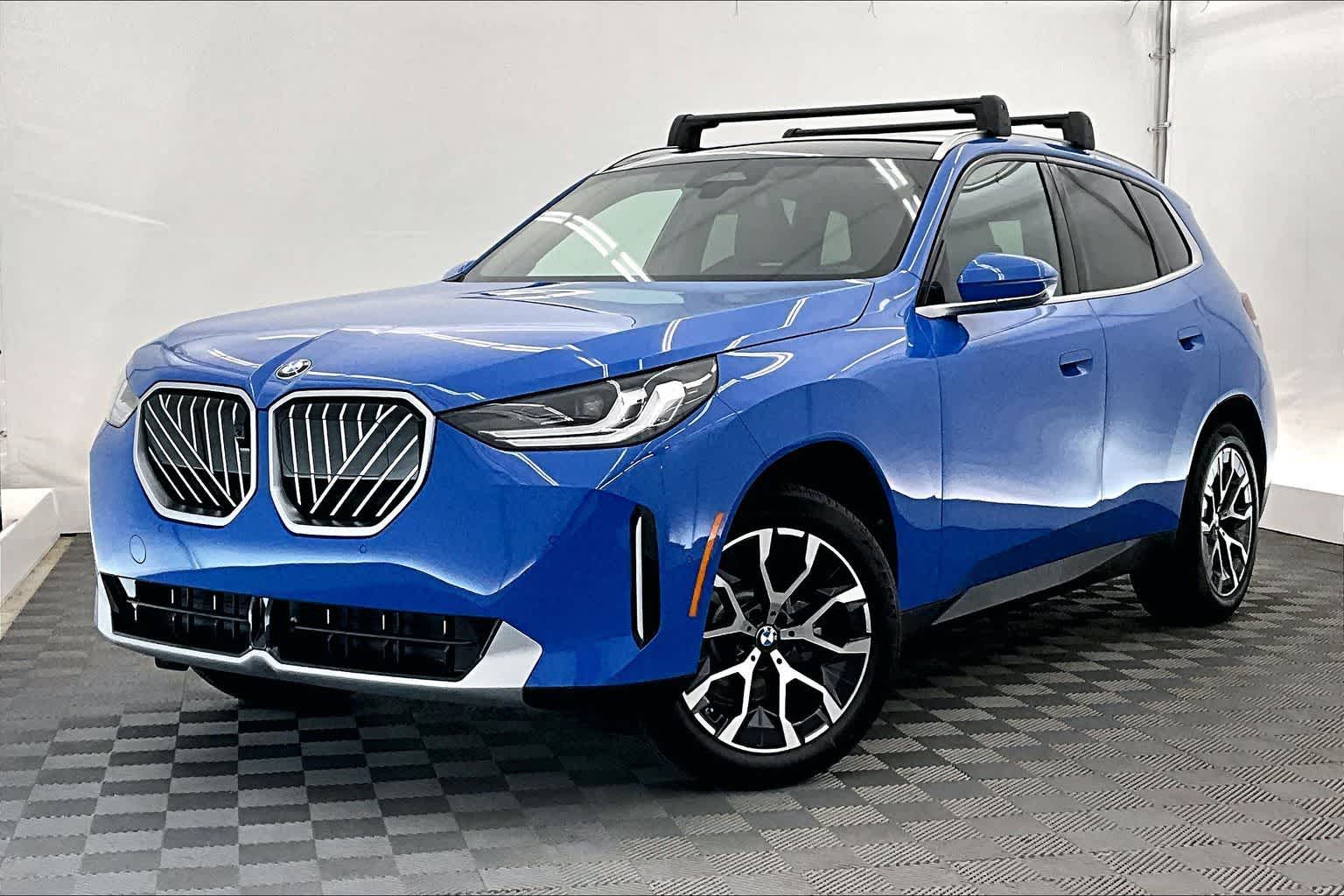 Thumbnail: 2026 BMW X3 - 1