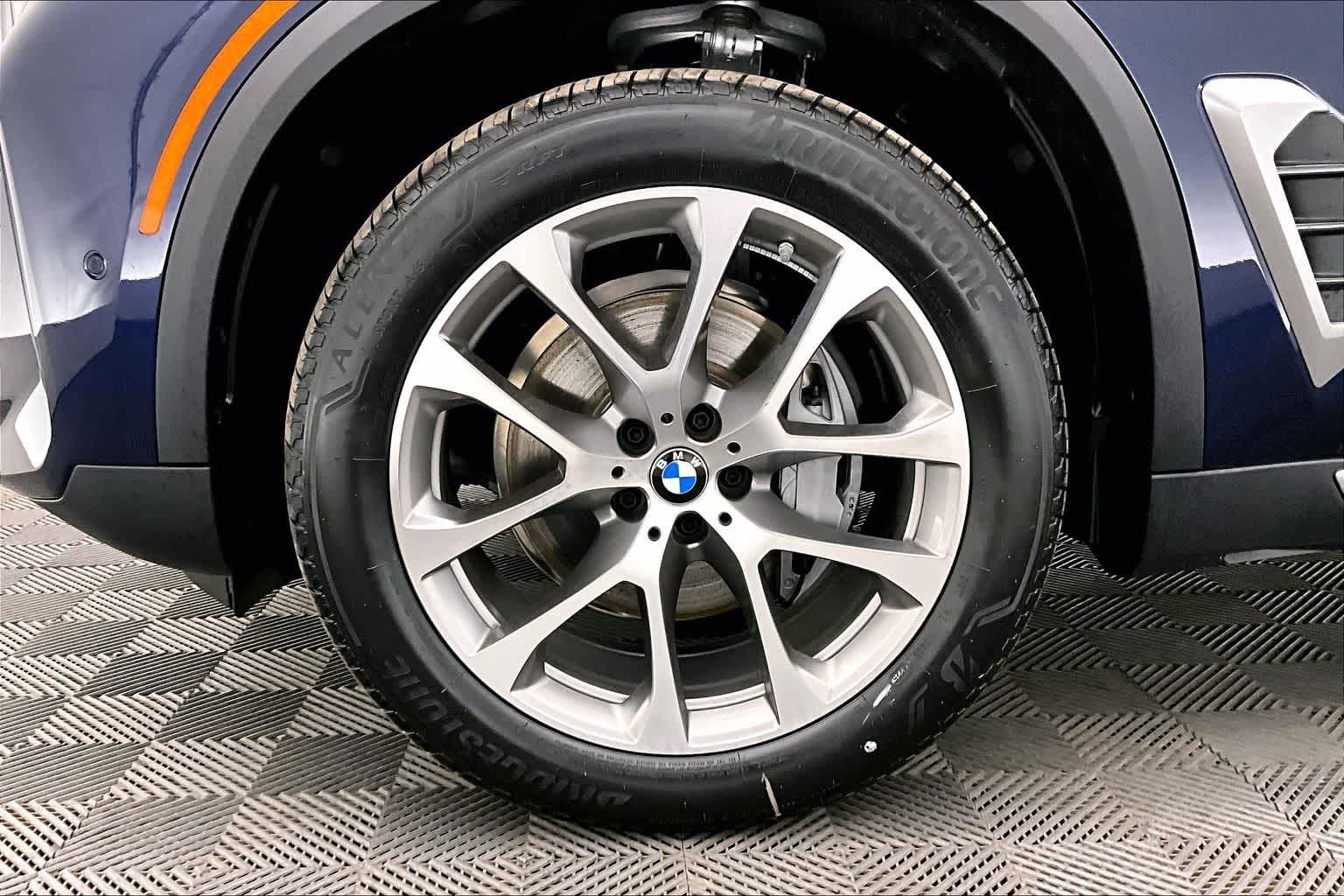 Thumbnail: 2026 BMW X5 - 8