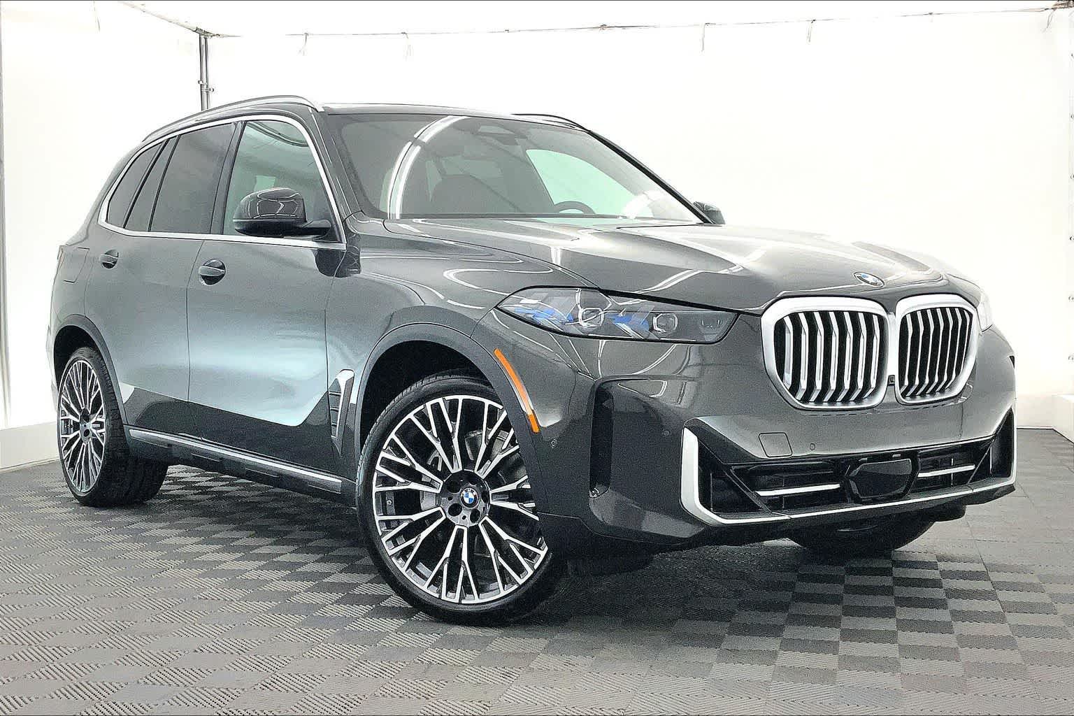 Thumbnail: 2026 BMW X5 - 21