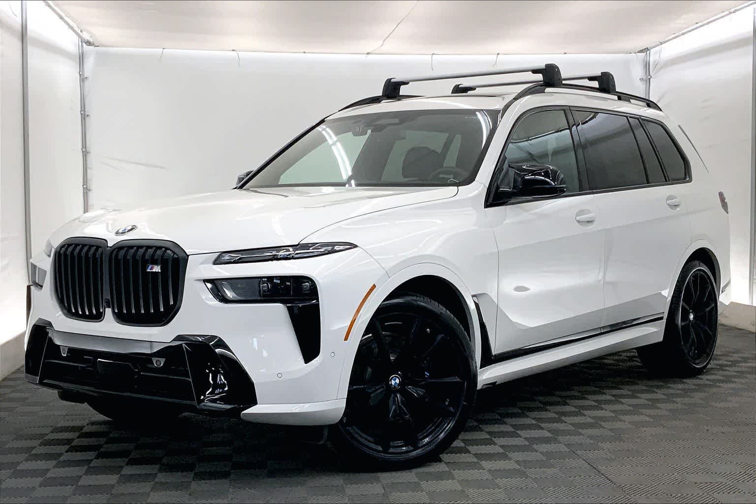 Thumbnail: 2026 BMW X7 - 1