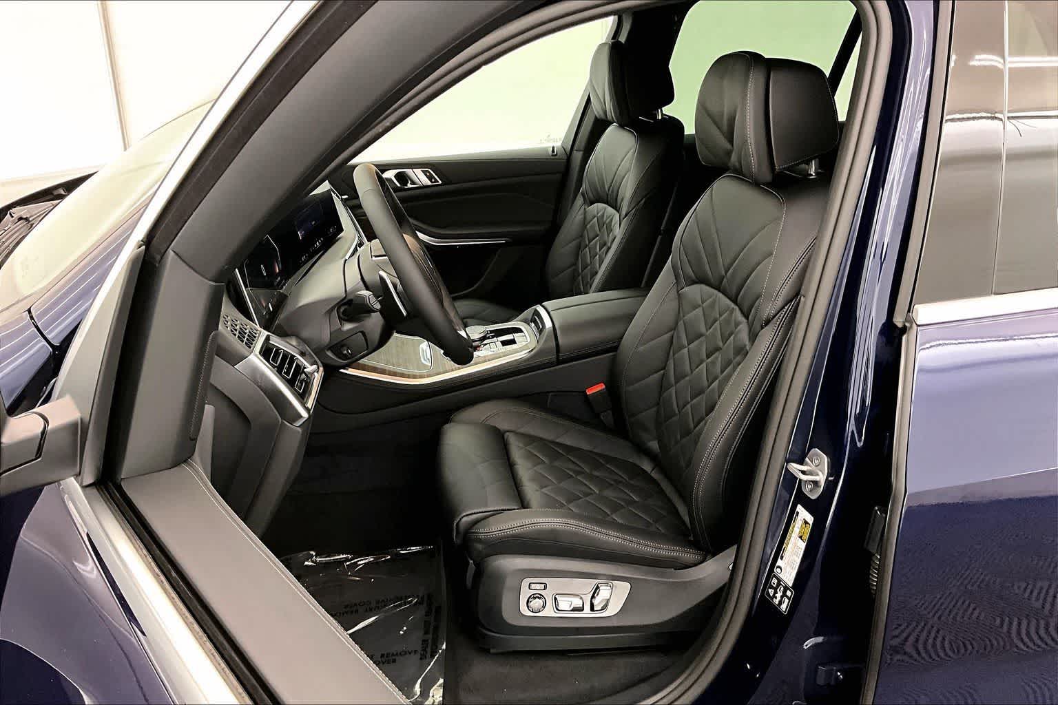 Thumbnail: 2026 BMW X5 - 11
