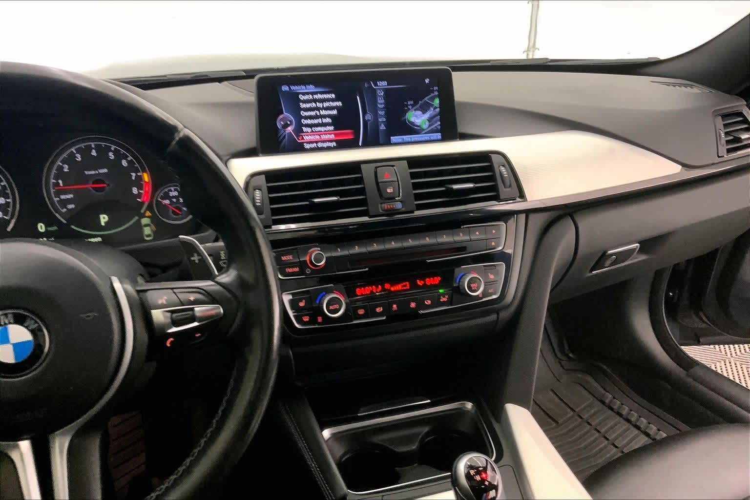 Thumbnail: 2015 BMW M4 - 14