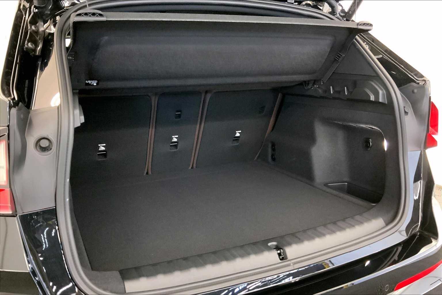 Thumbnail: 2025 BMW X1 - 19