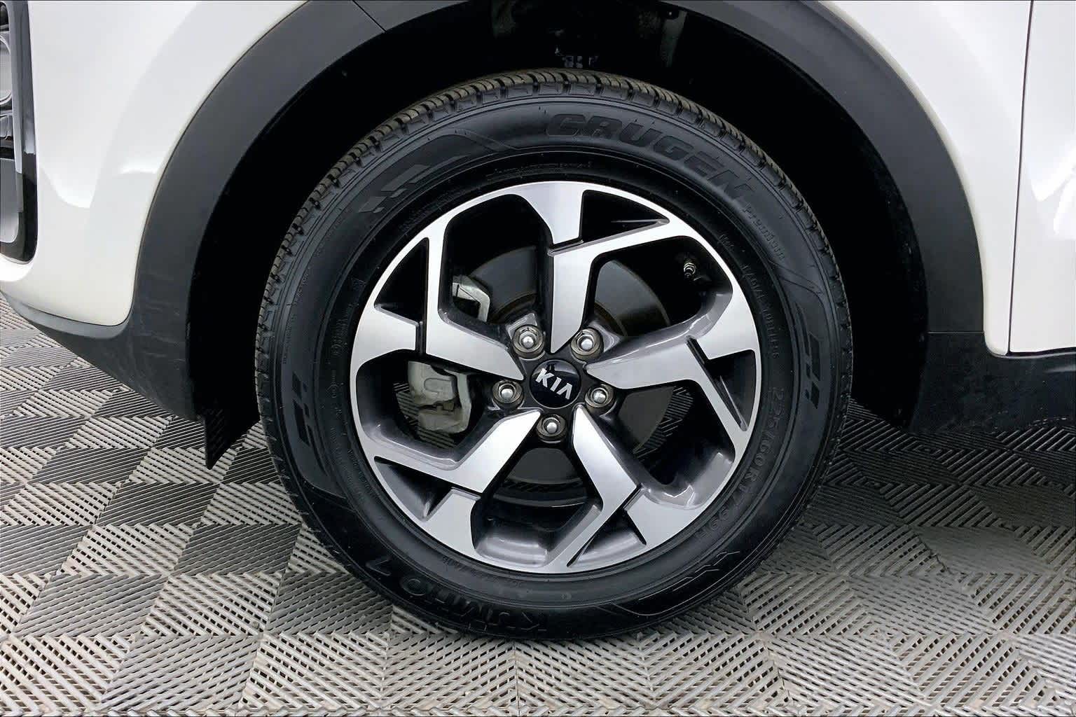 Thumbnail: 2022 Kia Sportage - 8